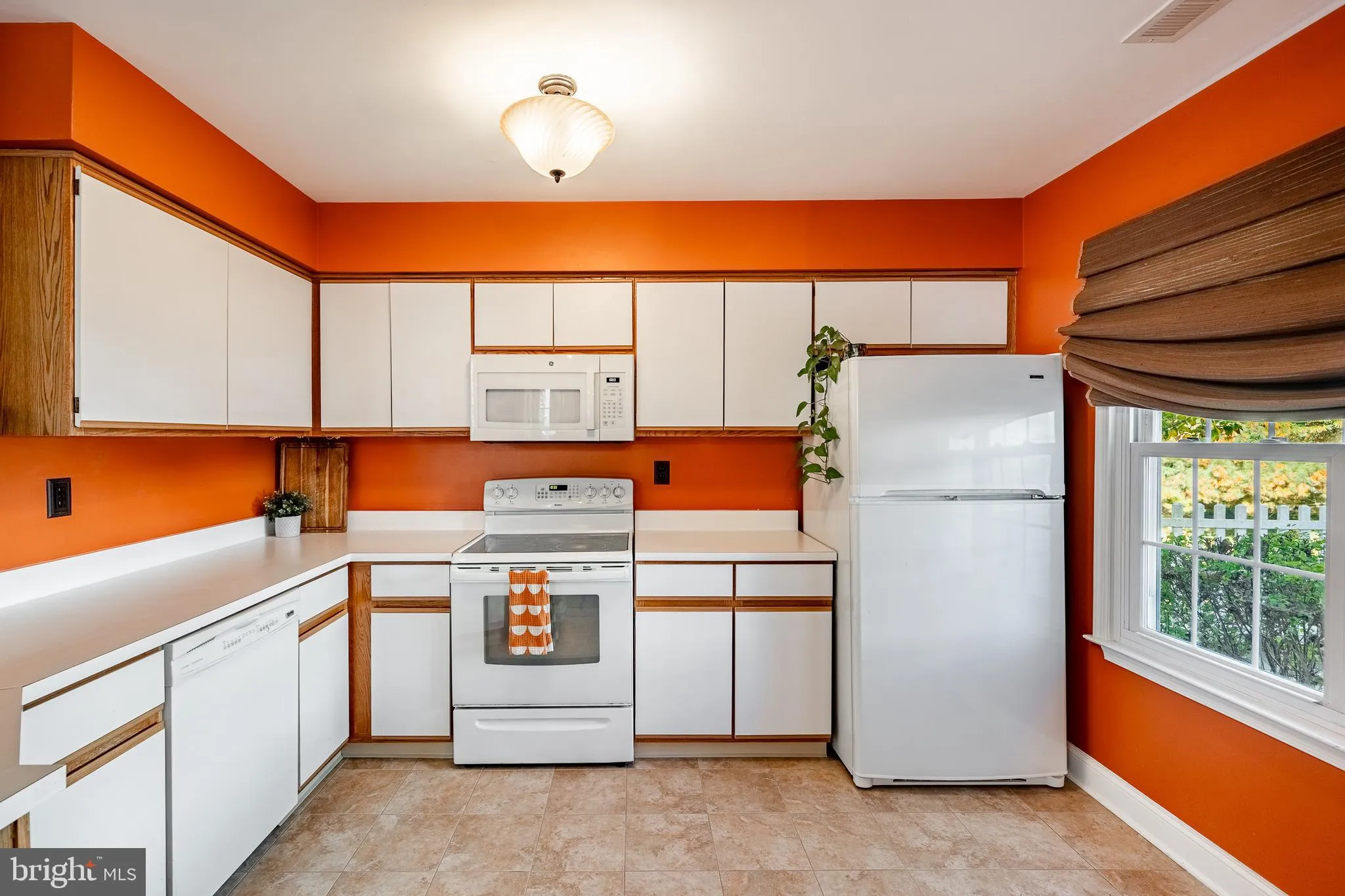 Glen Mills, Pennsylvania 19342, United States, 2 Bedrooms Bedrooms, ,3 BathroomsBathrooms,Residential,Active,239619