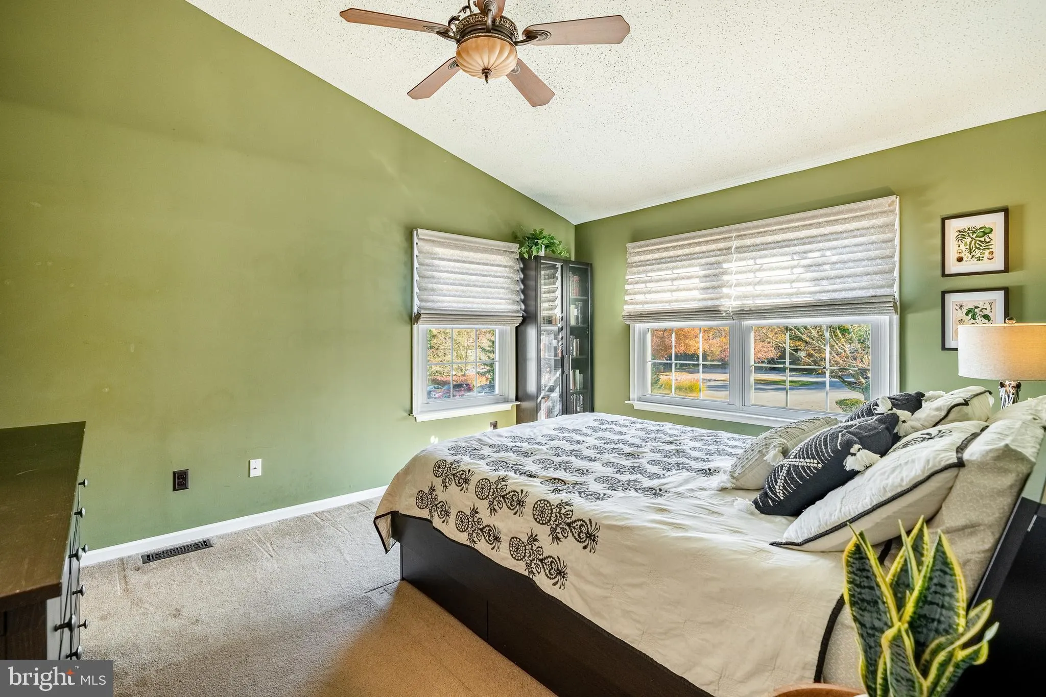 Glen Mills, Pennsylvania 19342, United States, 2 Bedrooms Bedrooms, ,3 BathroomsBathrooms,Residential,Active,239619