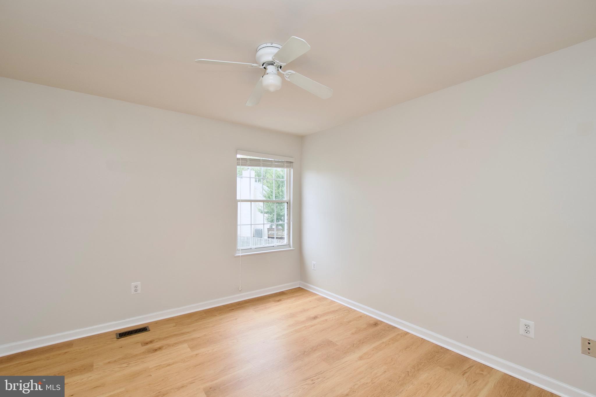 ISLAND CREEK - Residential