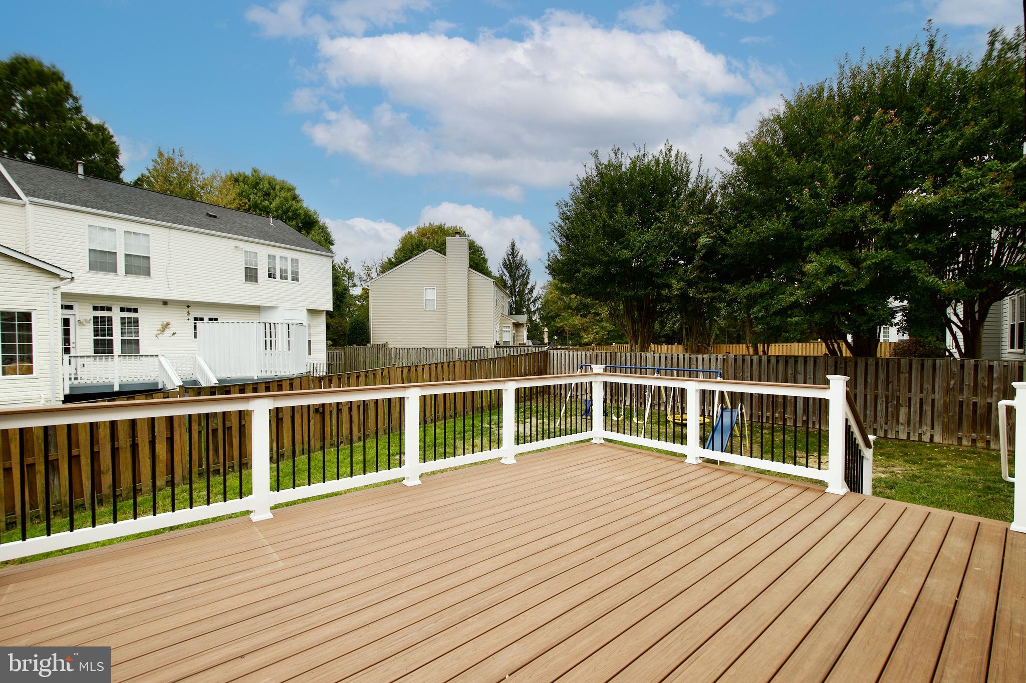 ISLAND CREEK - Residential