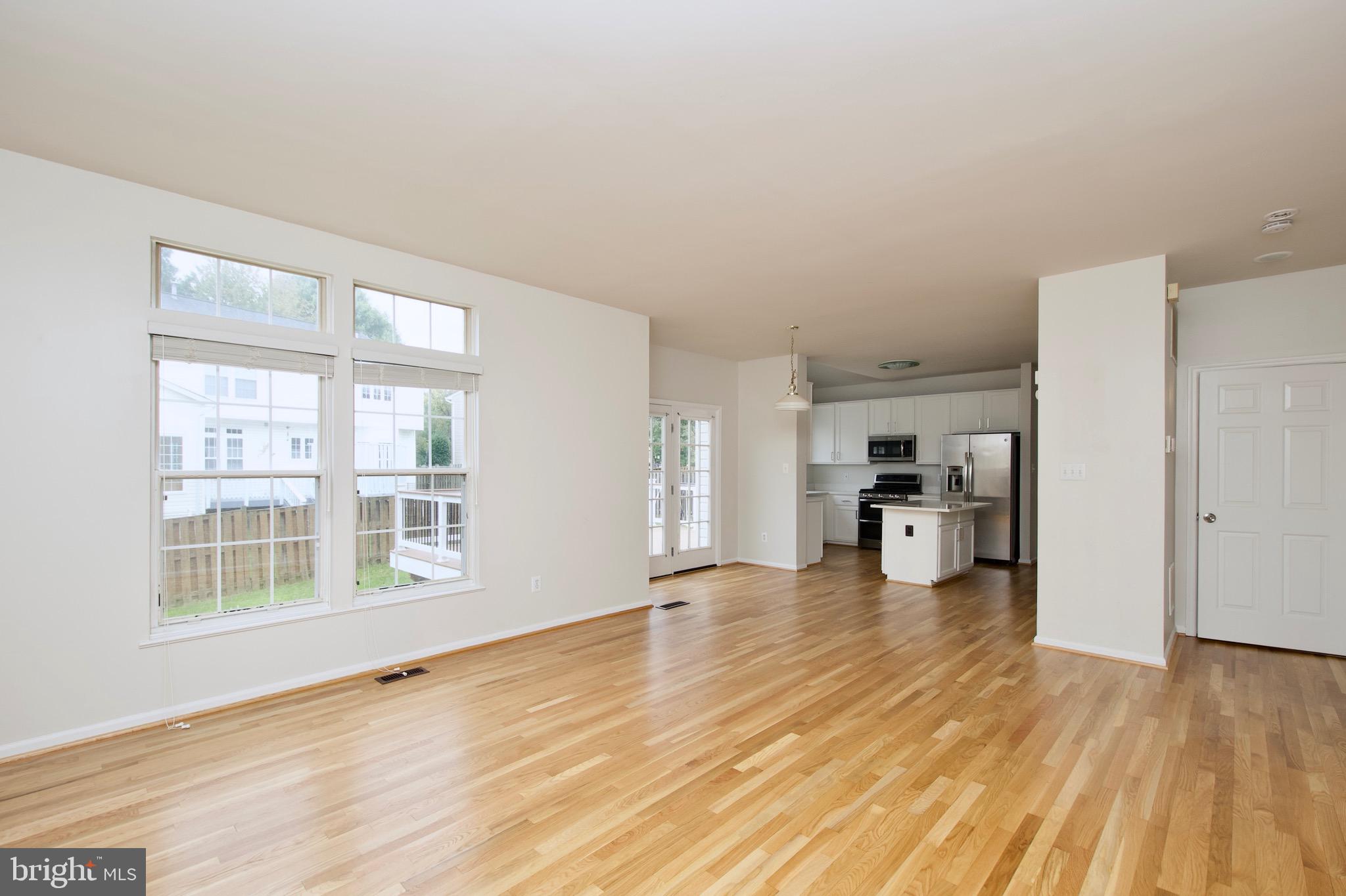 ISLAND CREEK - Residential