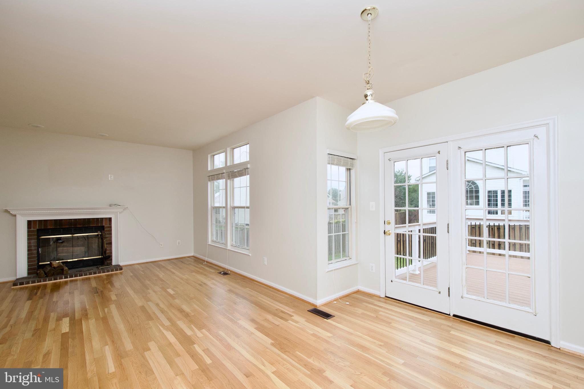 ISLAND CREEK - Residential