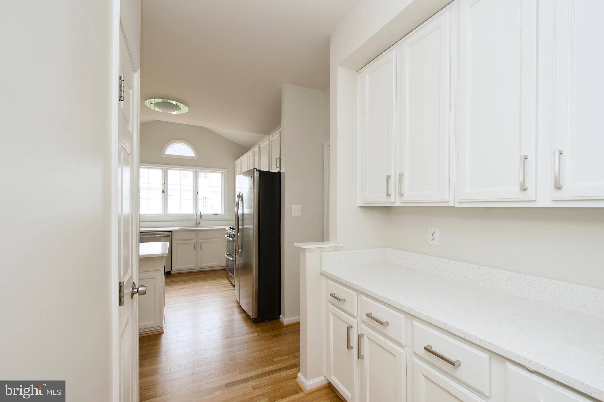 ISLAND CREEK - Residential