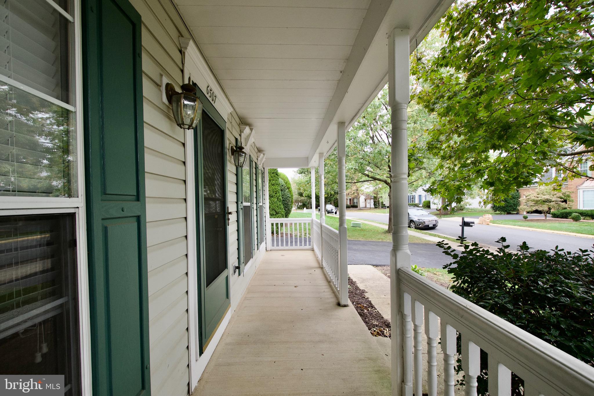 ISLAND CREEK - Residential