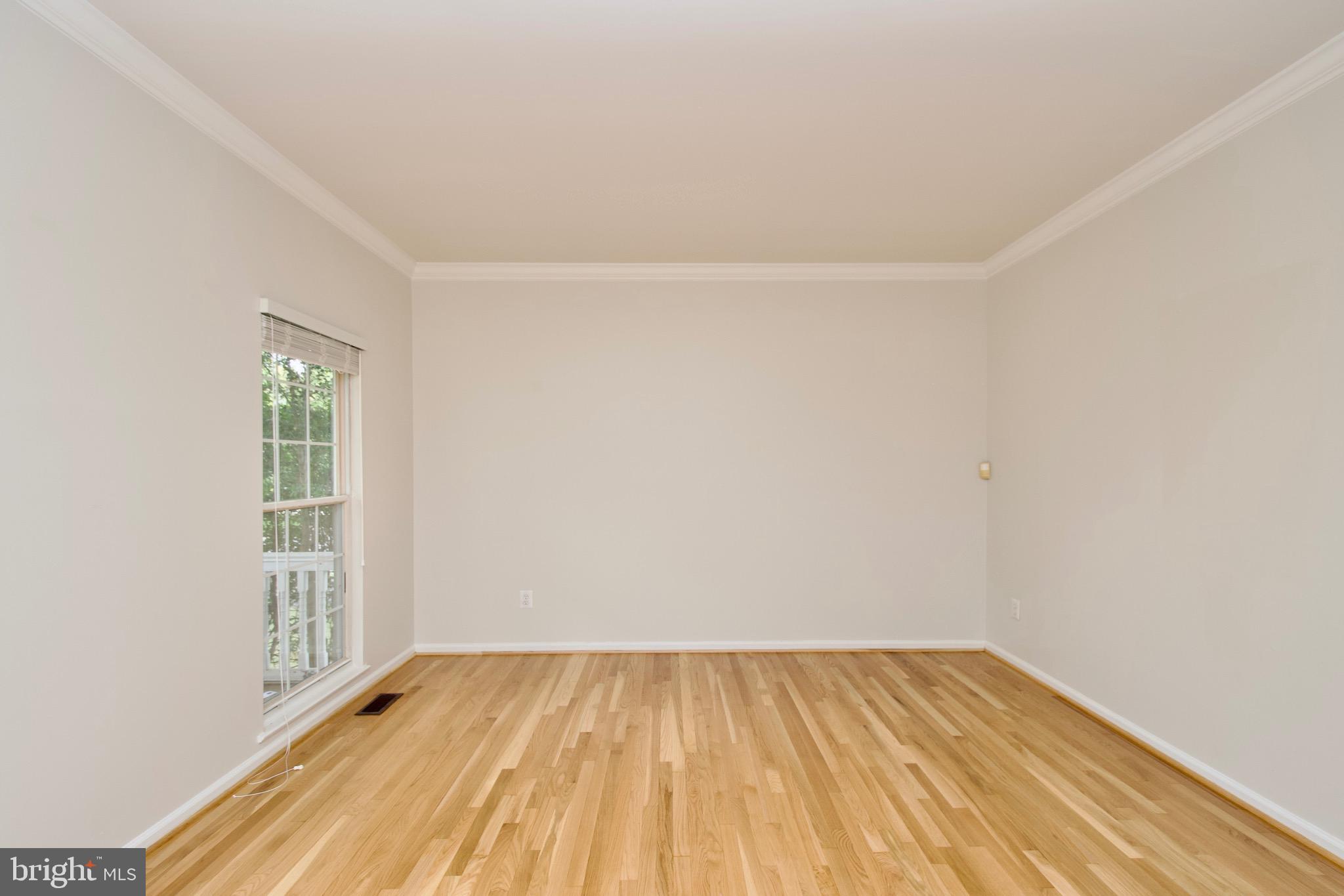 ISLAND CREEK - Residential