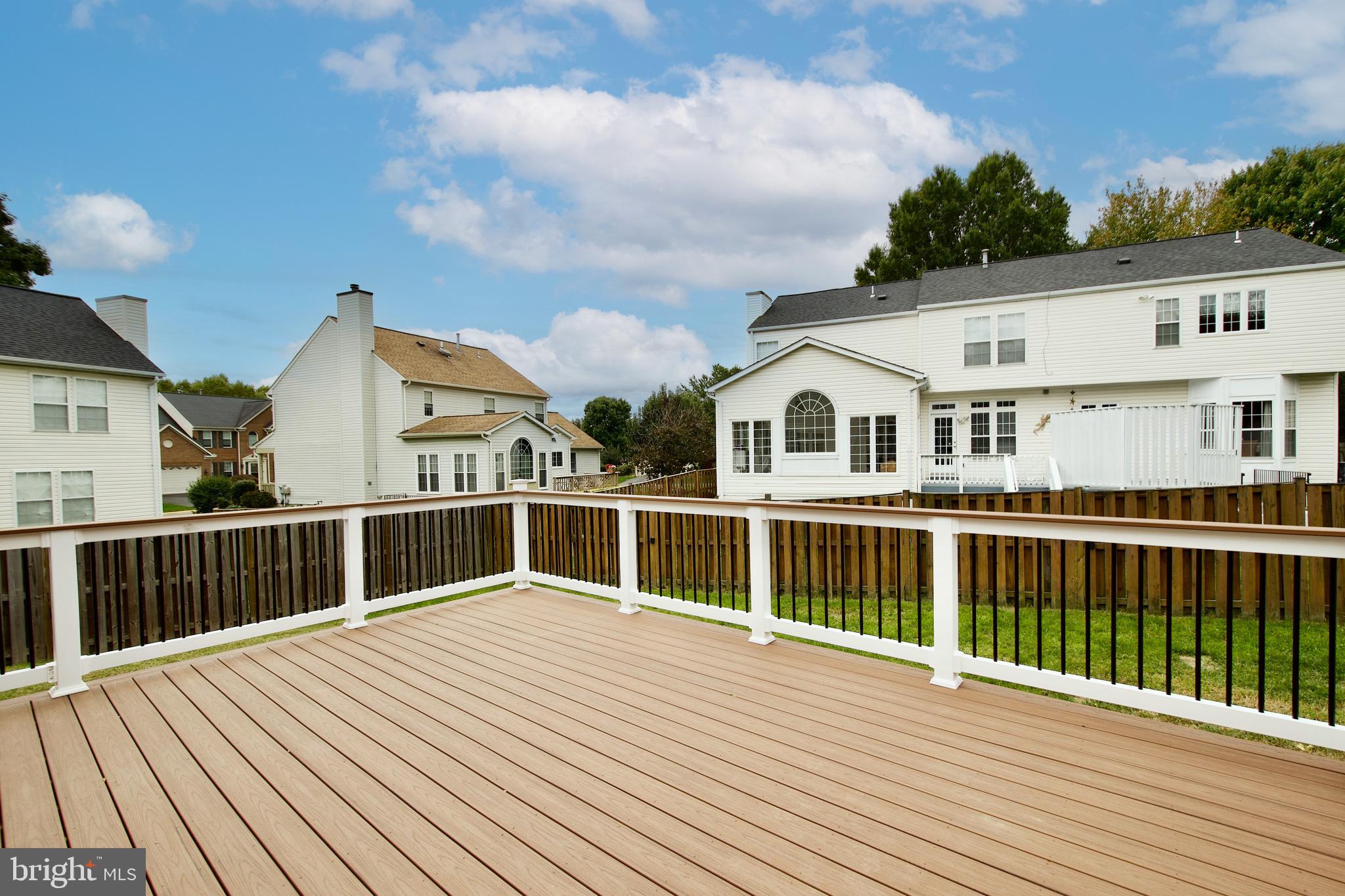 ISLAND CREEK - Residential