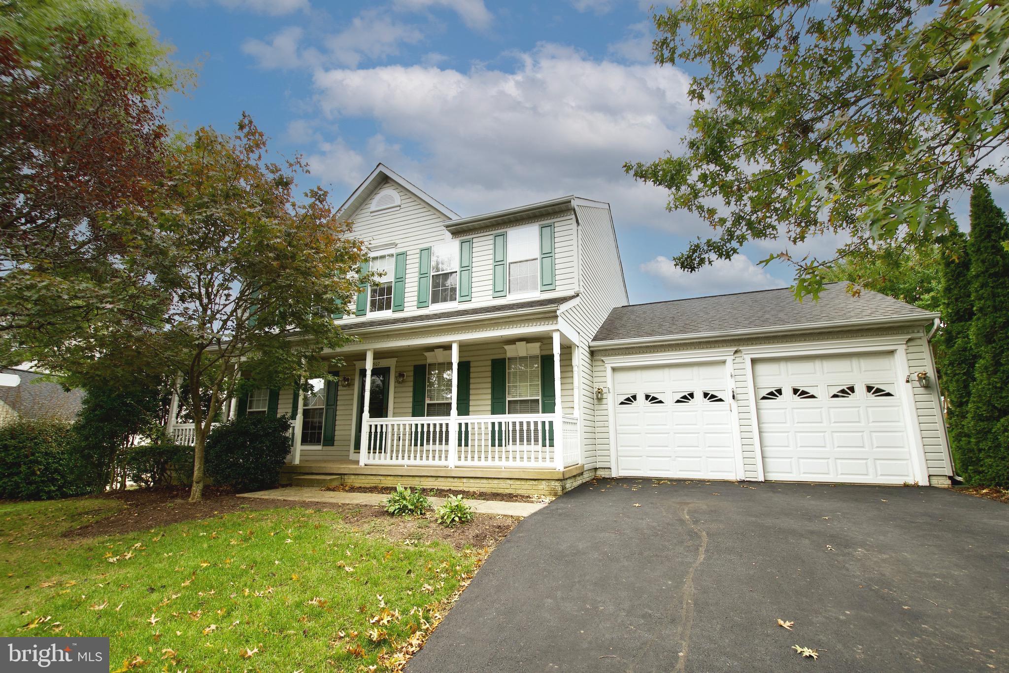 ISLAND CREEK - Residential