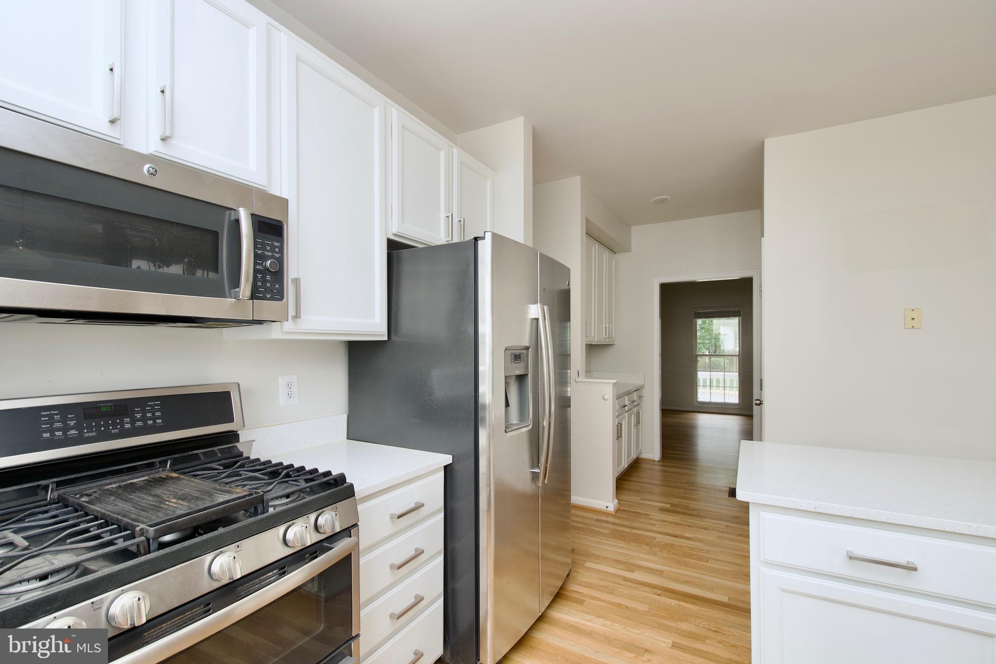 ISLAND CREEK - Residential