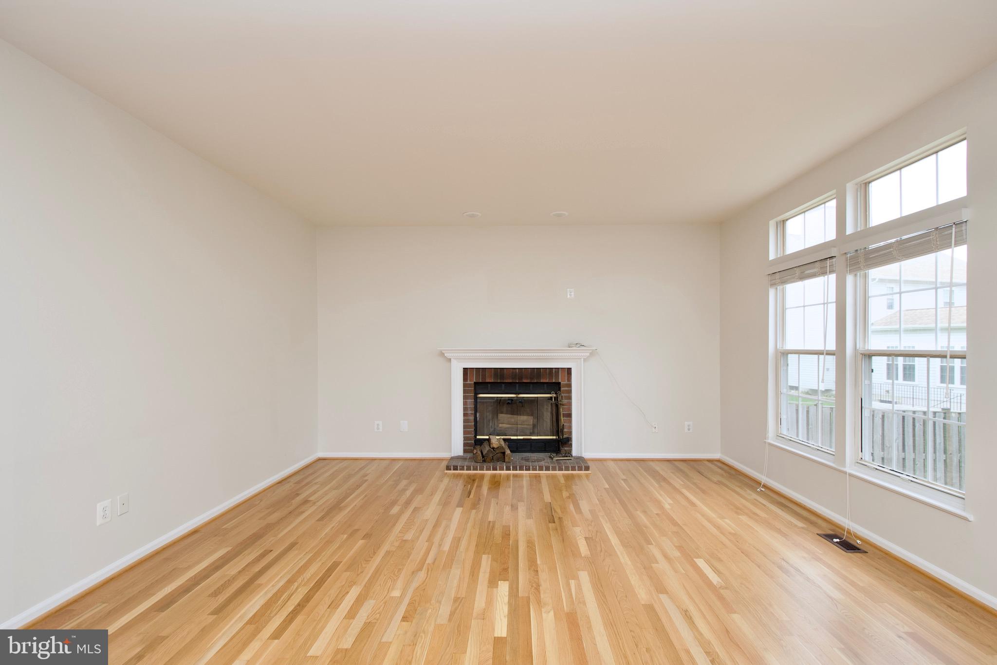 ISLAND CREEK - Residential