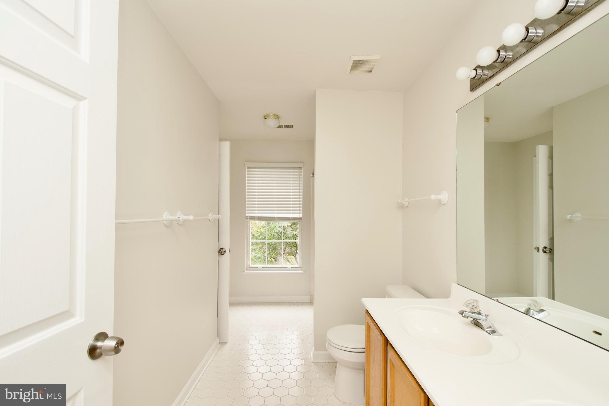 ISLAND CREEK - Residential