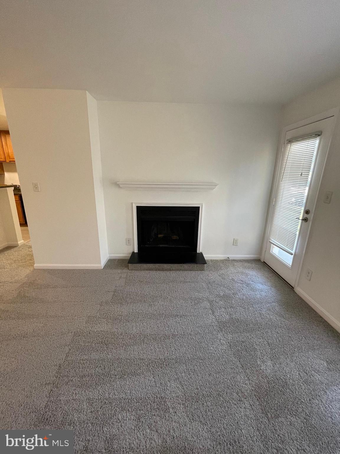 FOUR WINDS AT OAKTON - Residential Lease