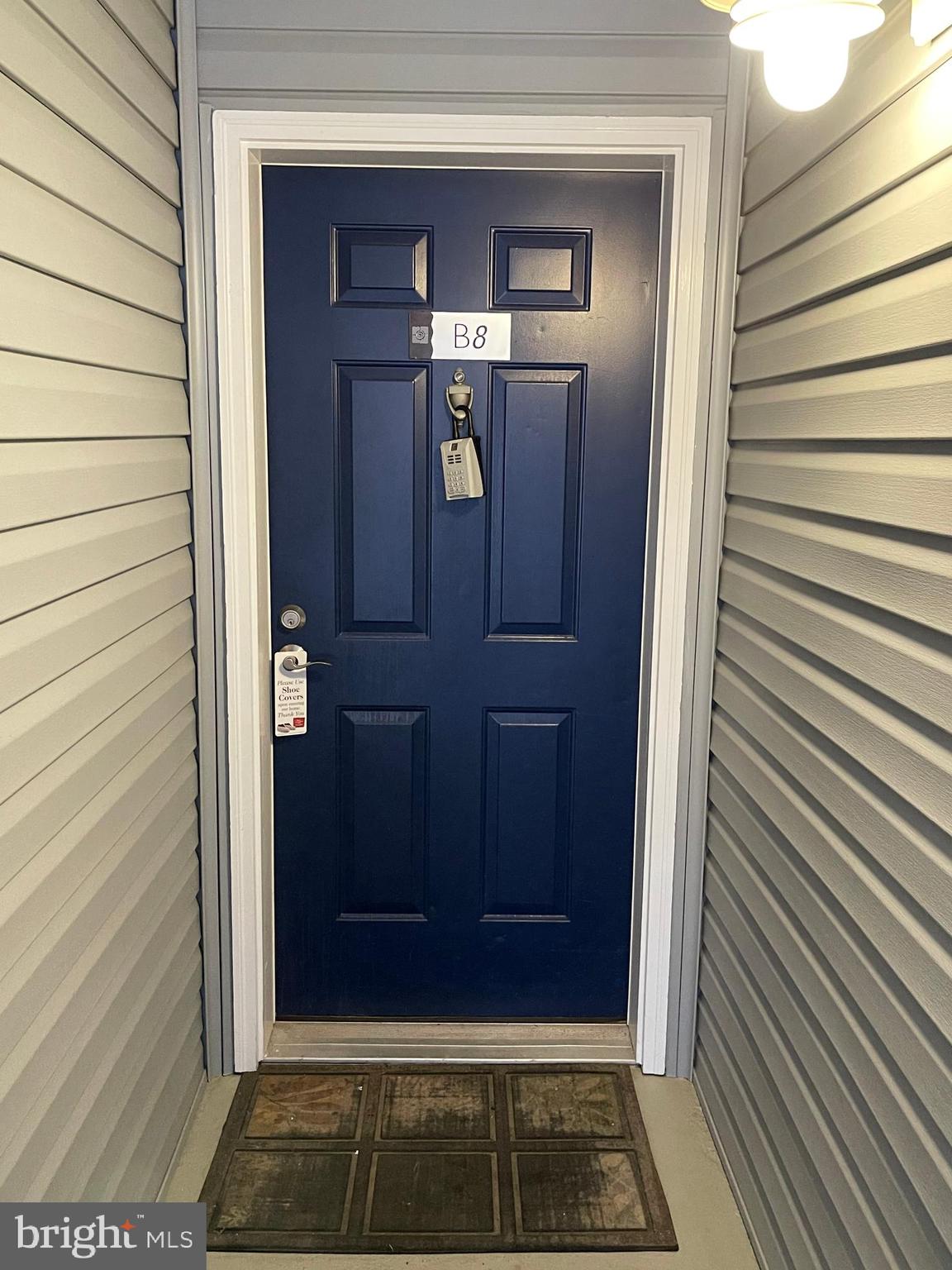 FOUR WINDS AT OAKTON - Residential Lease