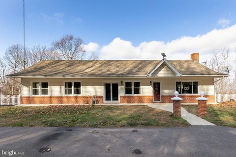 285 DANS WAY ROMNEY WV 26757