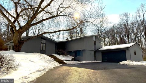 36 BLUE STONE COURT CHADDS FORD PA 19317