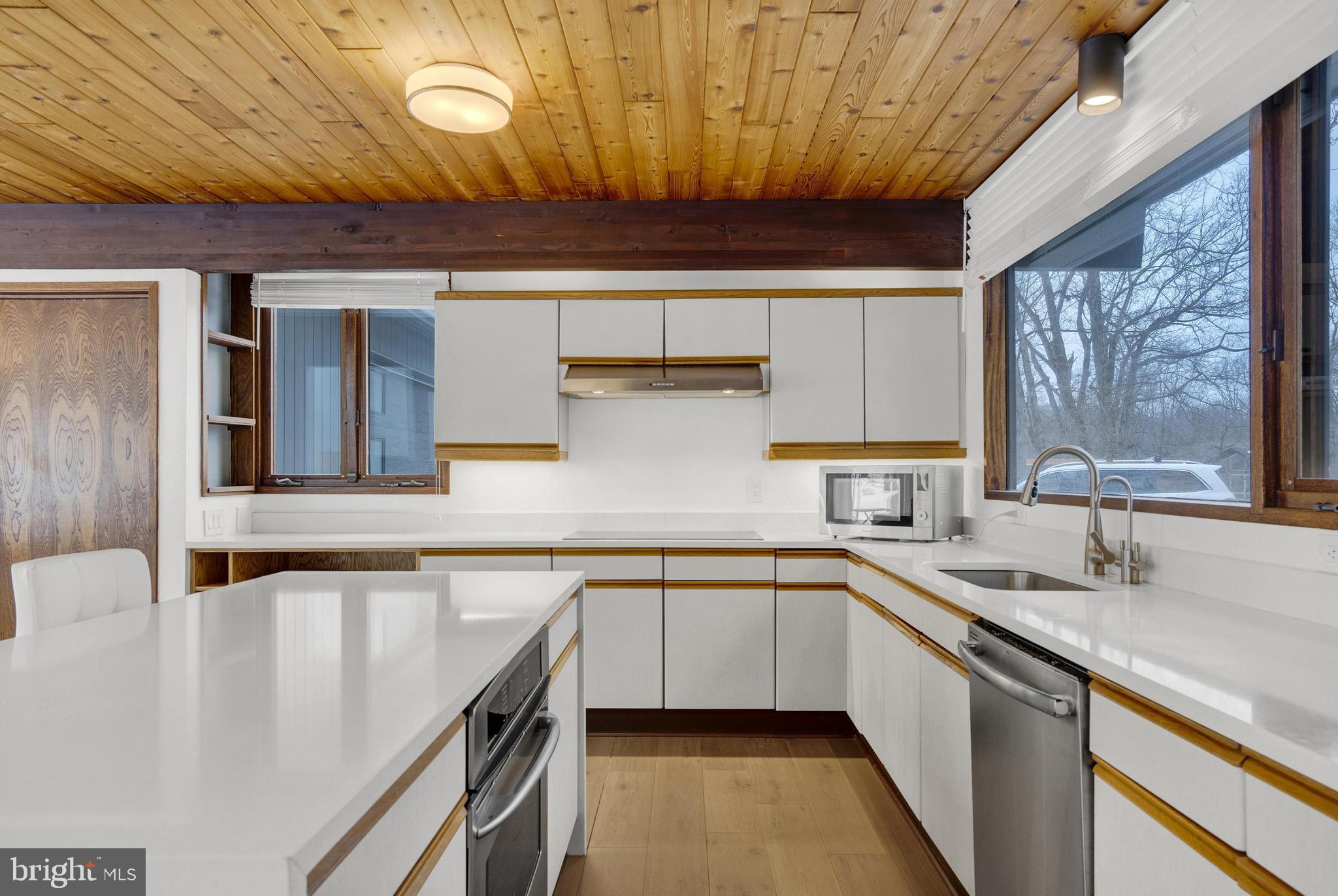 HANOVER HUNT - Residential