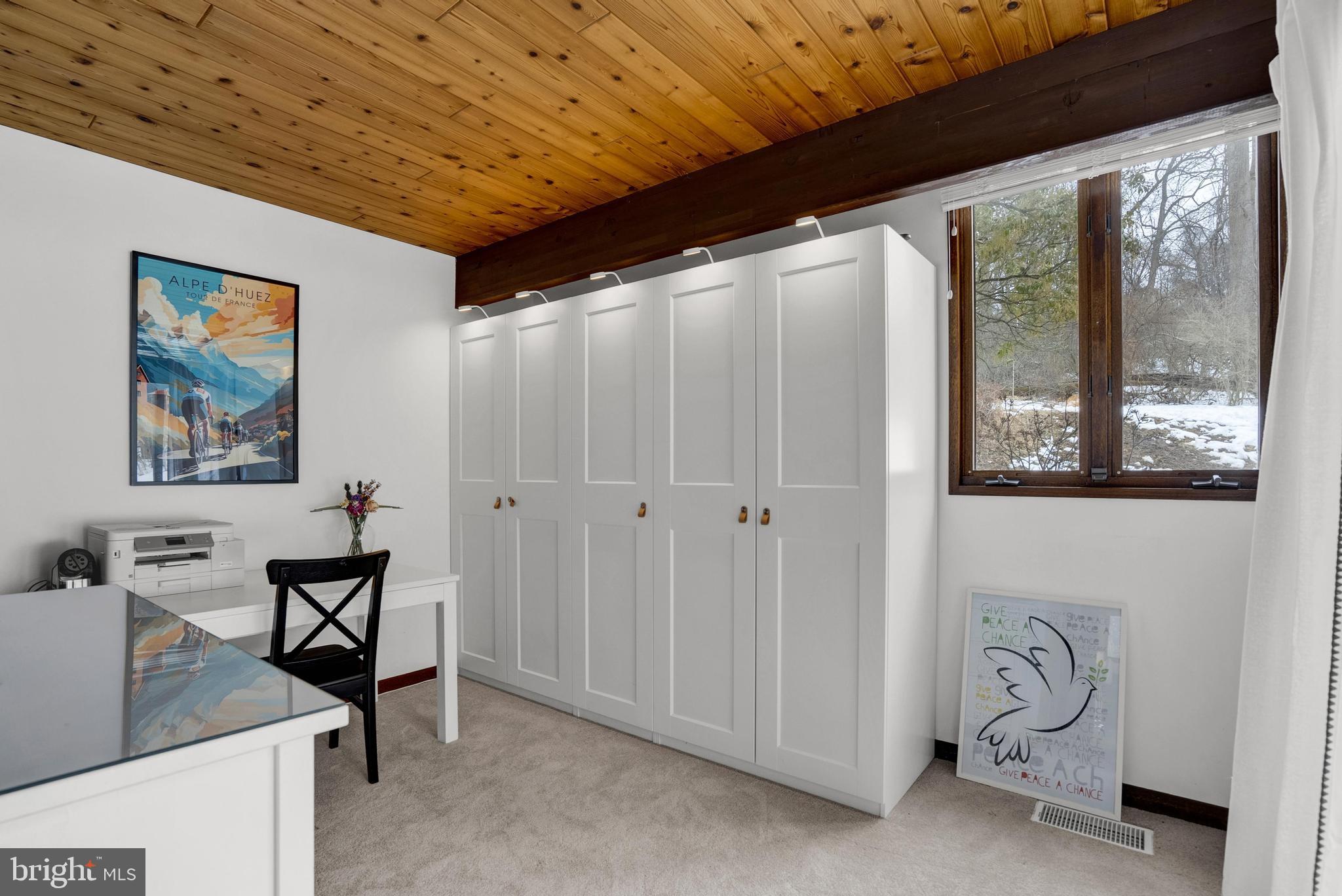 HANOVER HUNT - Residential