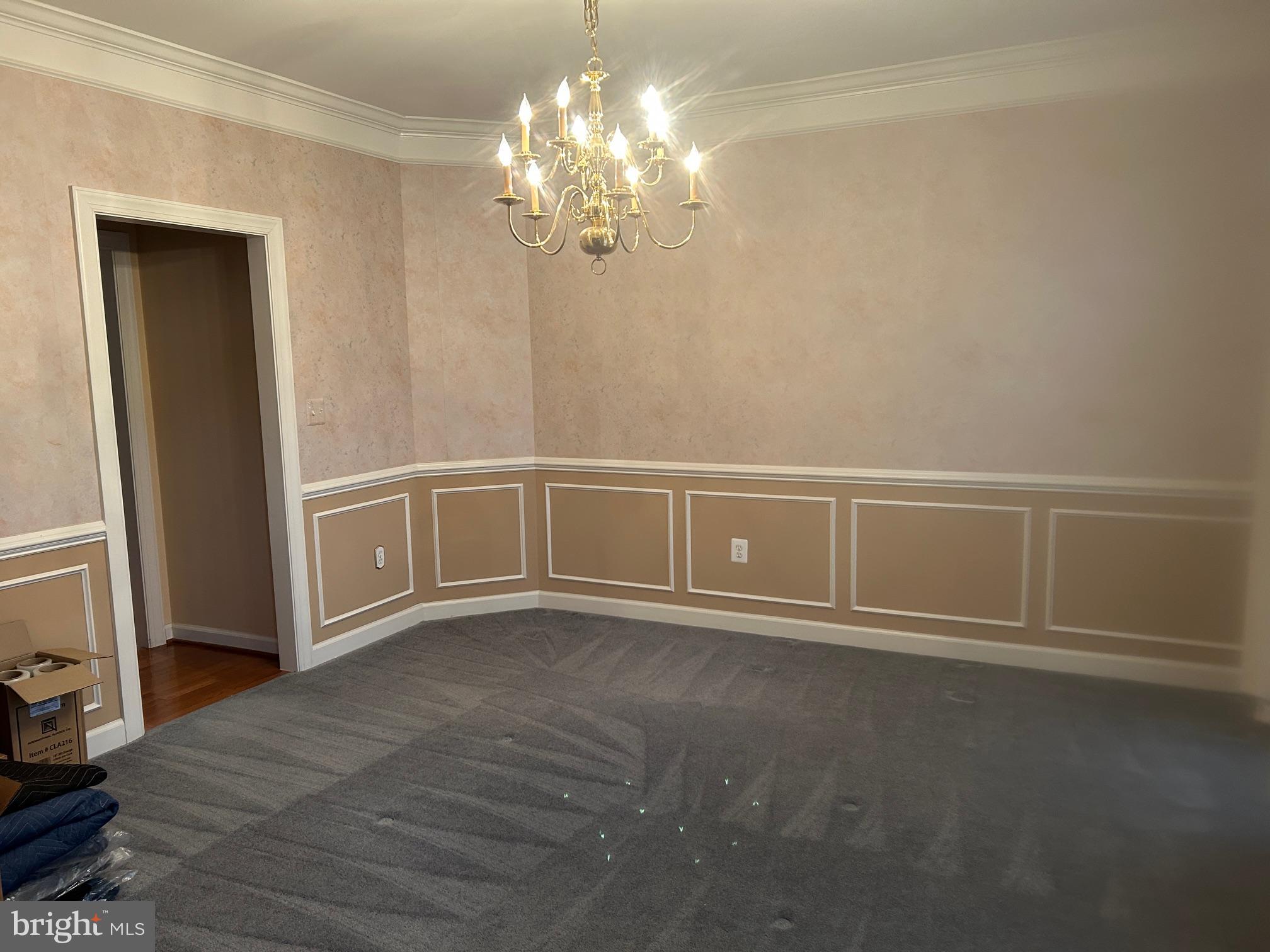 ASHBURN STATION - Residential