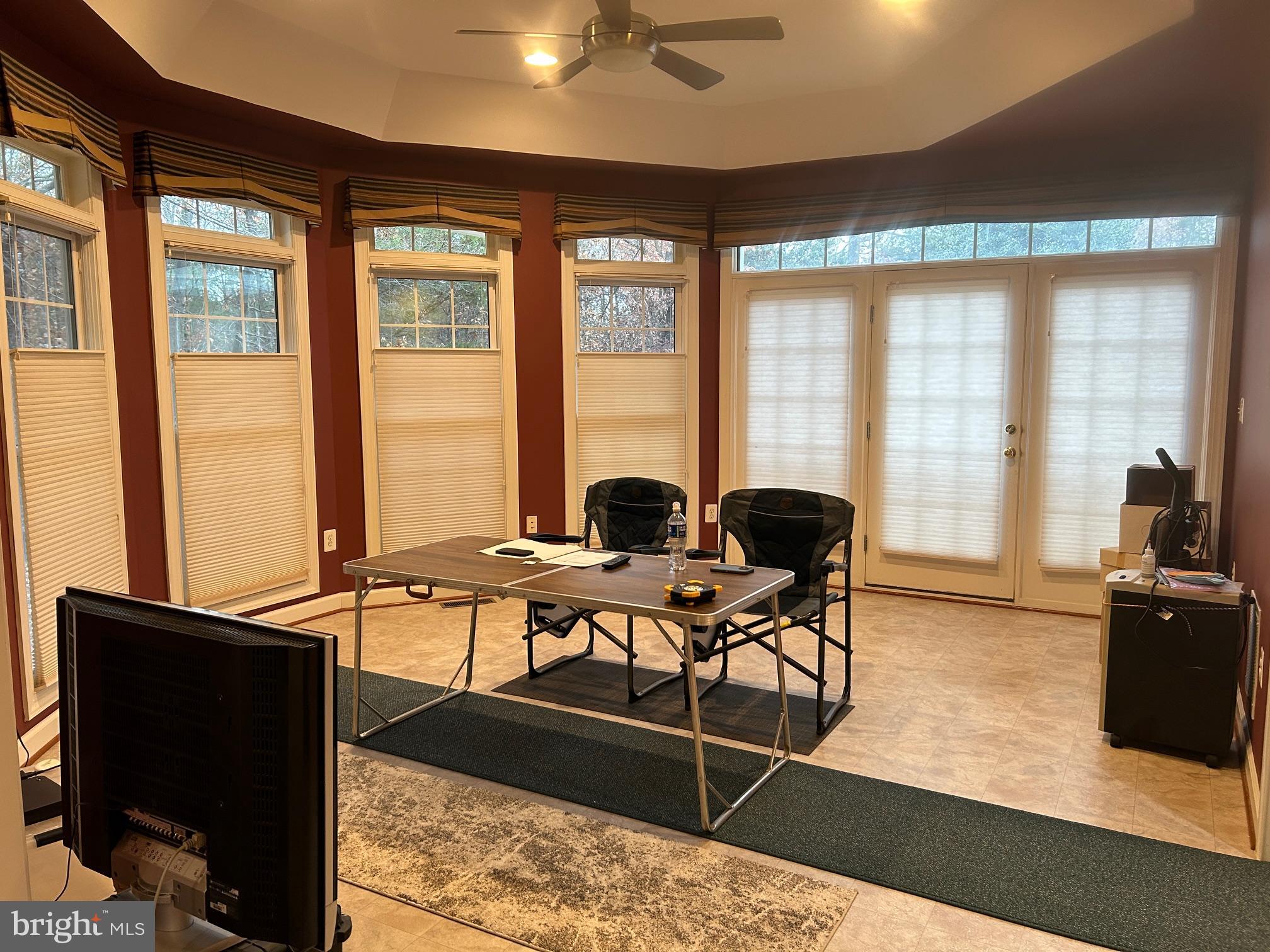 ASHBURN STATION - Residential