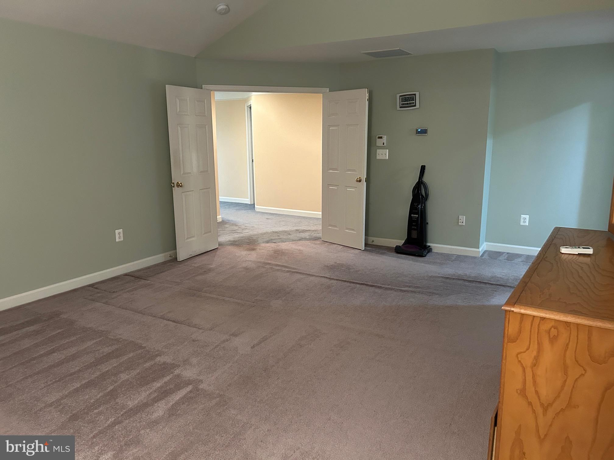 ASHBURN STATION - Residential