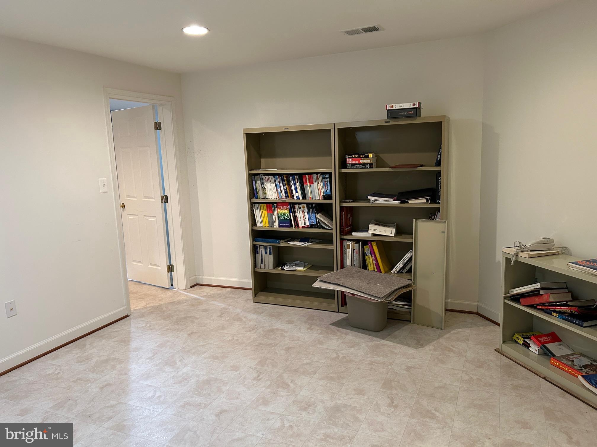 ASHBURN STATION - Residential