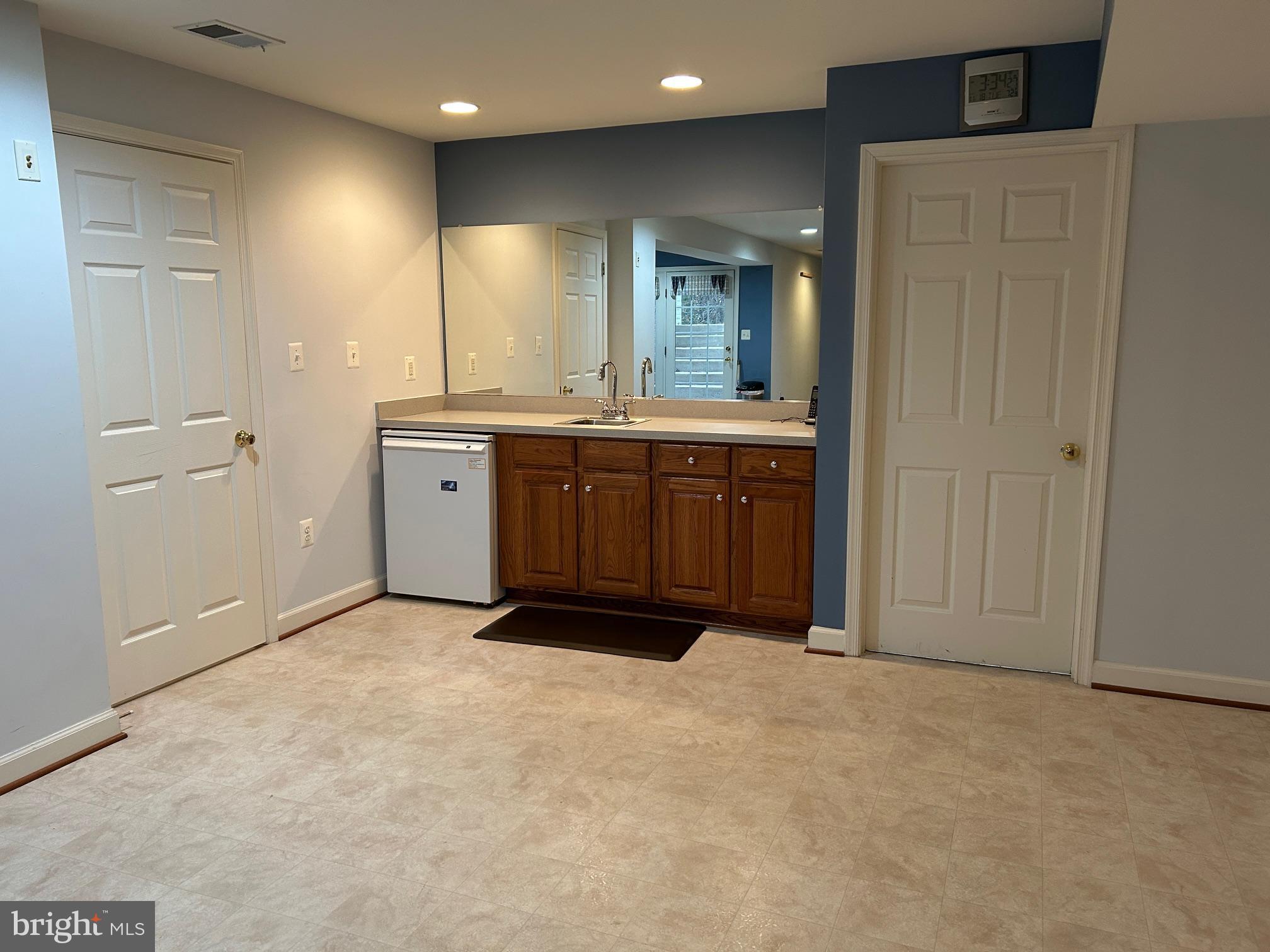 ASHBURN STATION - Residential