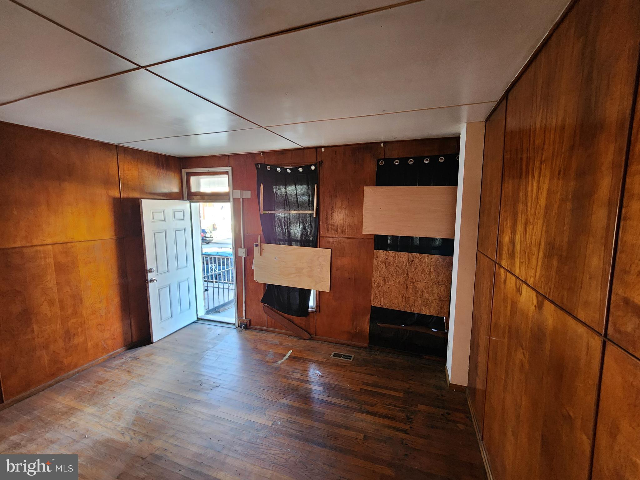 WESTPORT - Residential