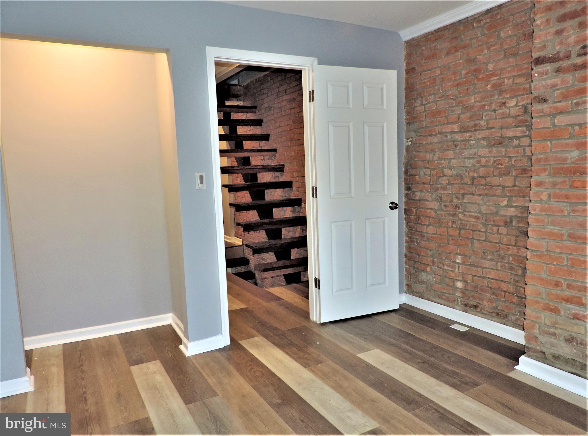 WASHINGTON VILLAGE - Residential