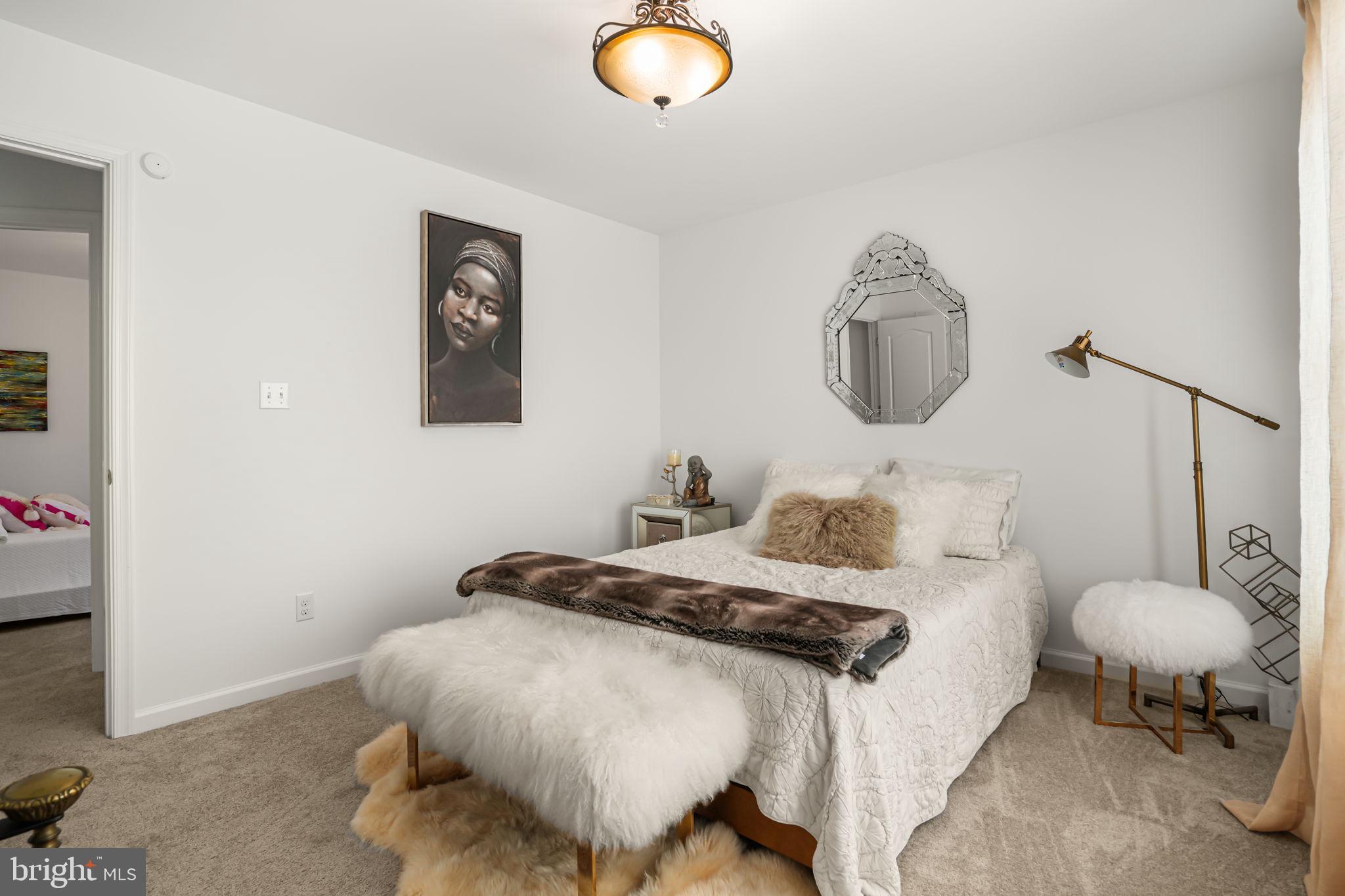 CAPTAIN'S COVE - Residential