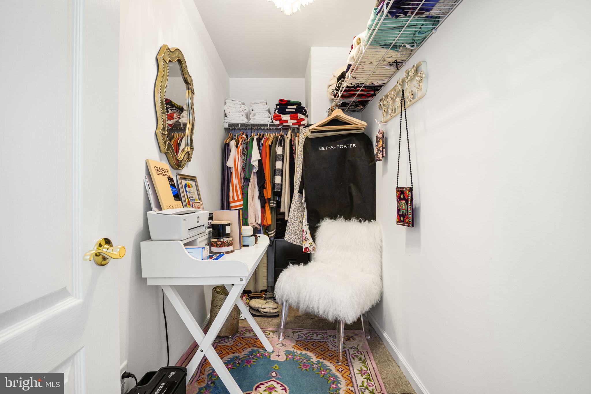 CAPTAIN'S COVE - Residential