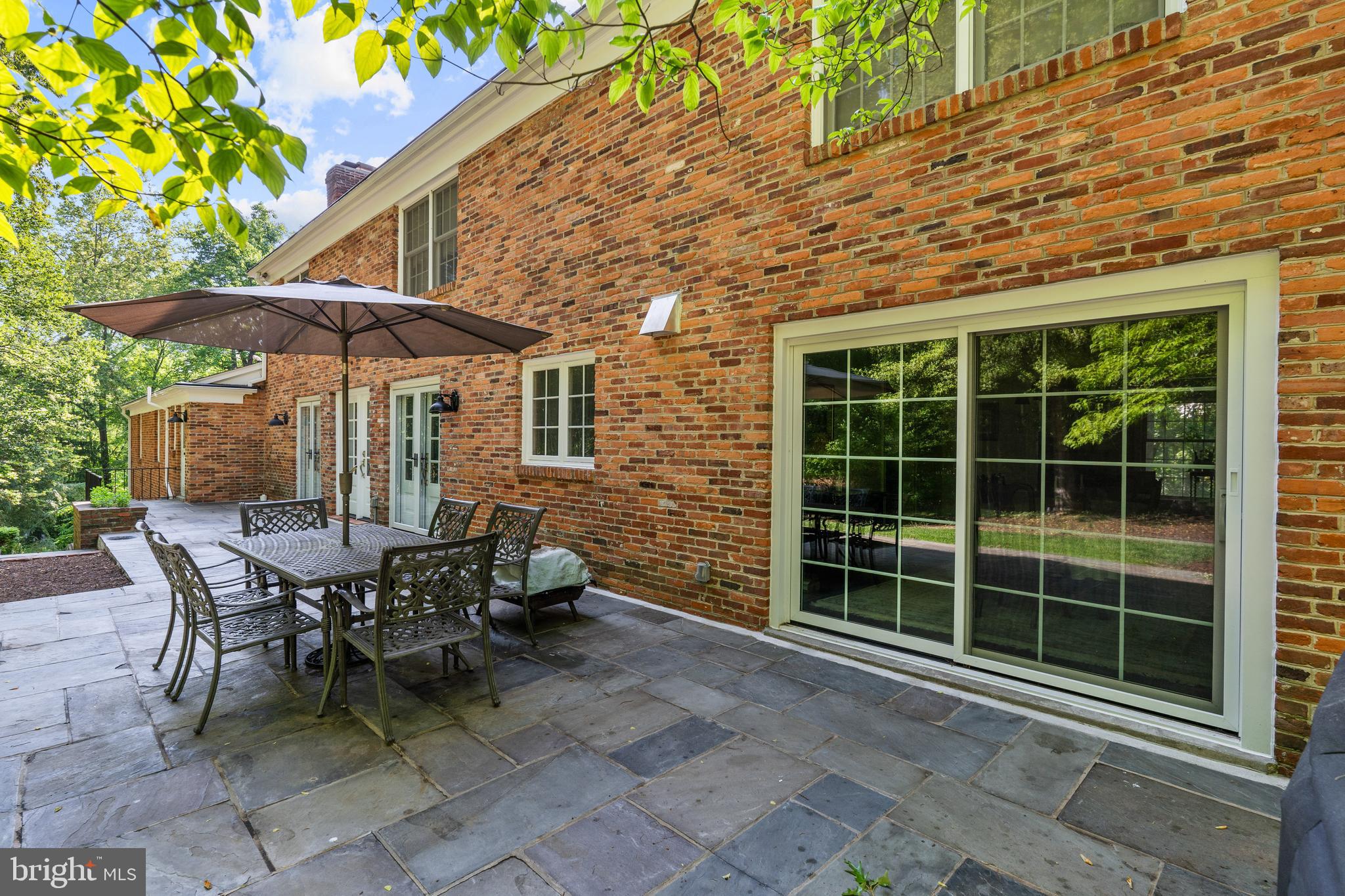 SOUTH RIVER SPRING LAKE - Residential