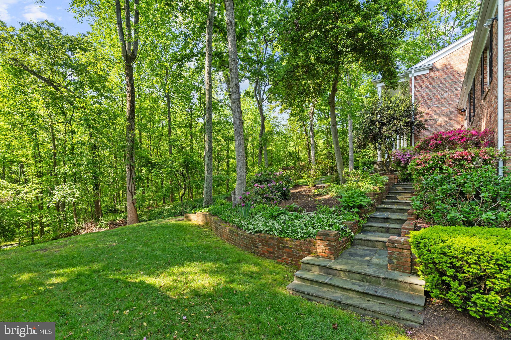 SOUTH RIVER SPRING LAKE - Residential