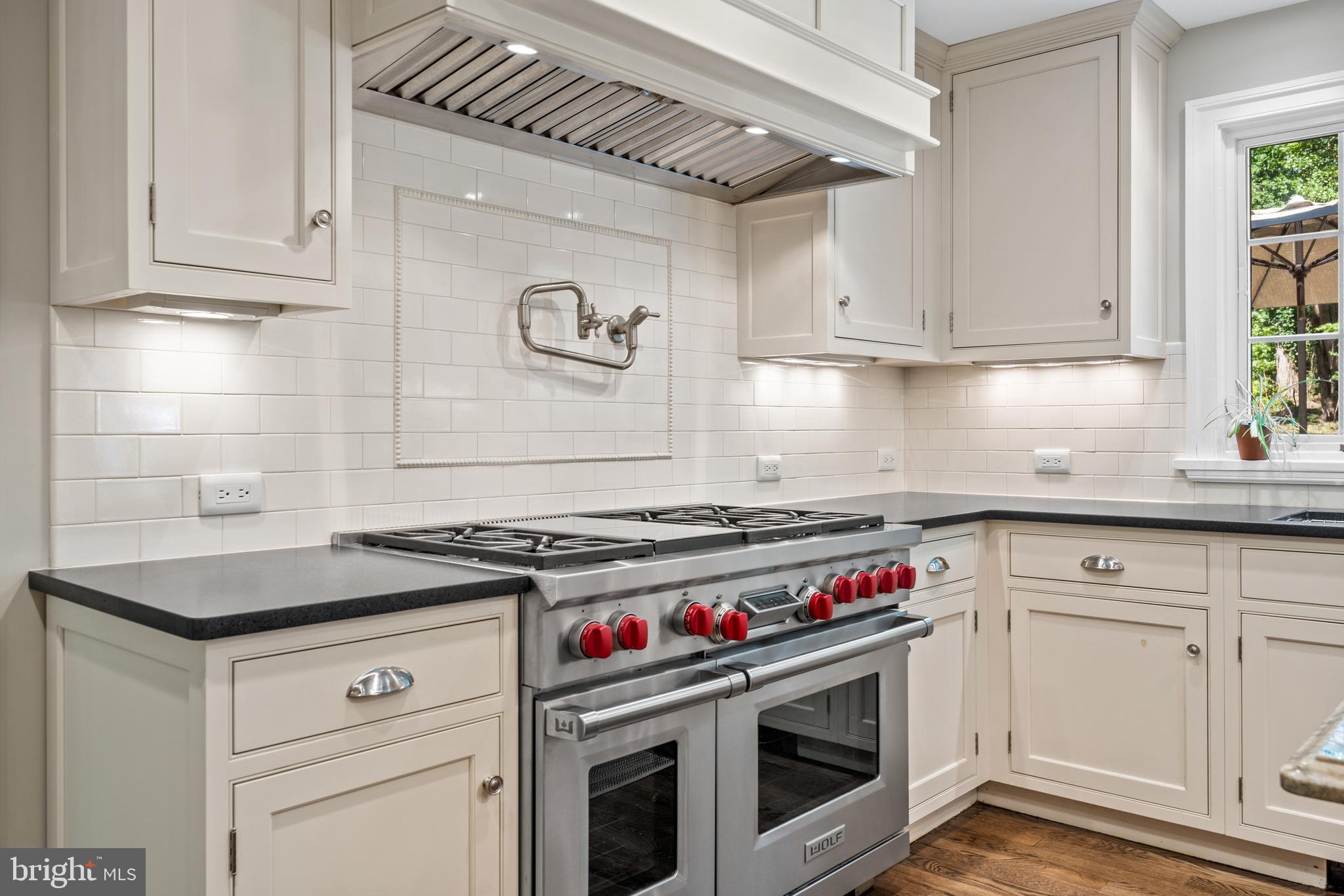 SOUTH RIVER SPRING LAKE - Residential