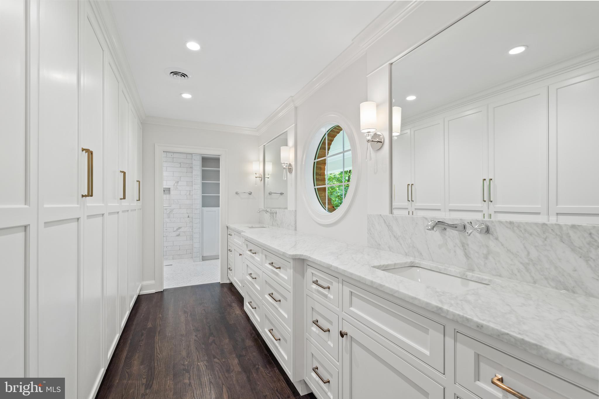 SOUTH RIVER SPRING LAKE - Residential