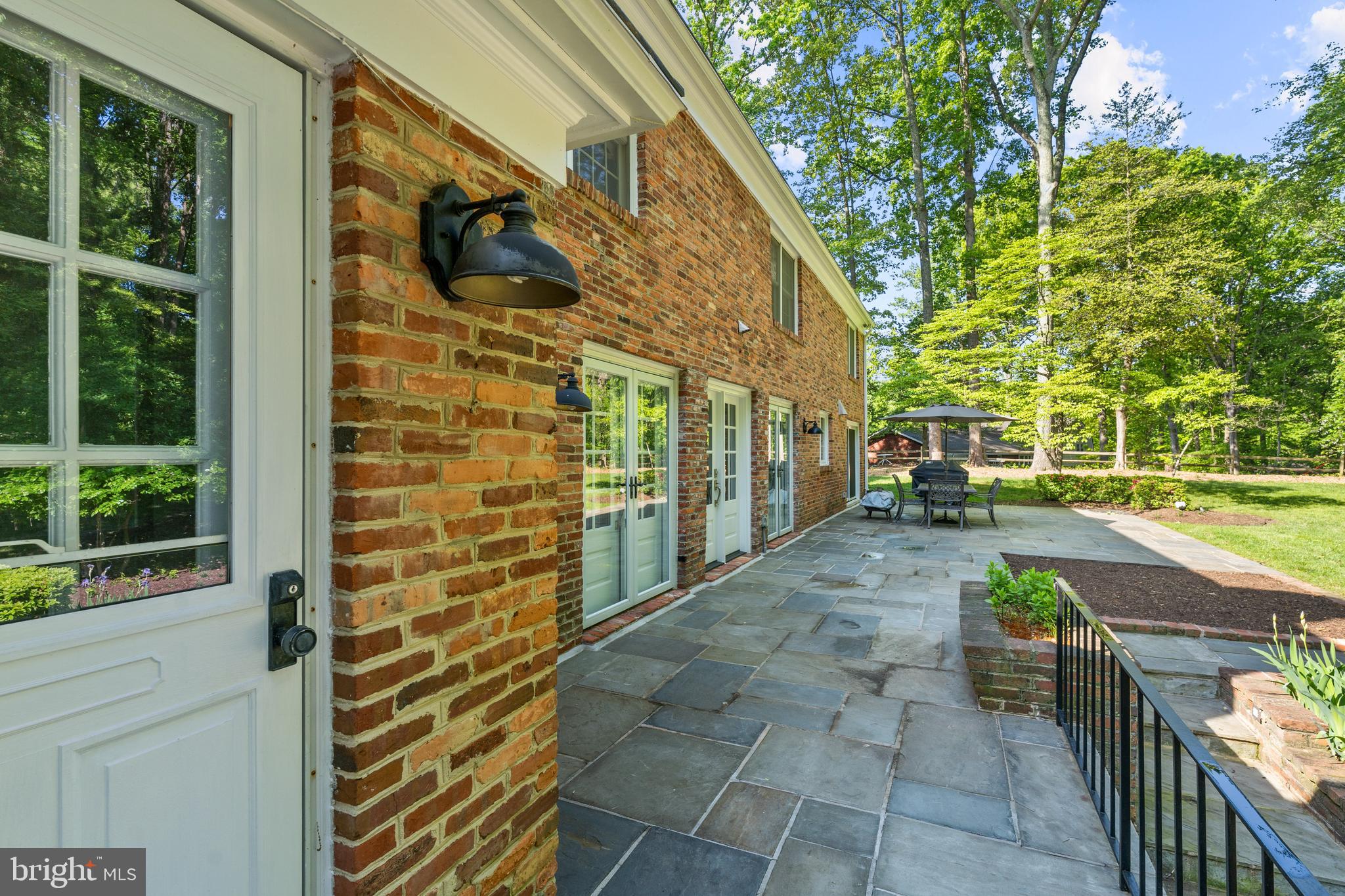 SOUTH RIVER SPRING LAKE - Residential