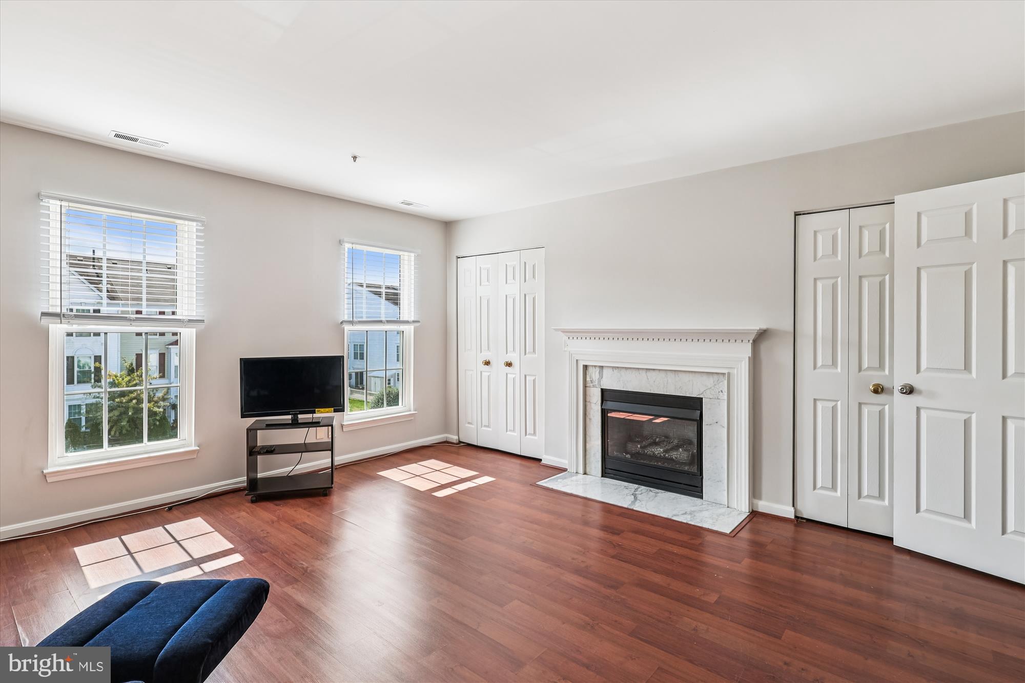 CLOVERLEAF COMMONS - Residential