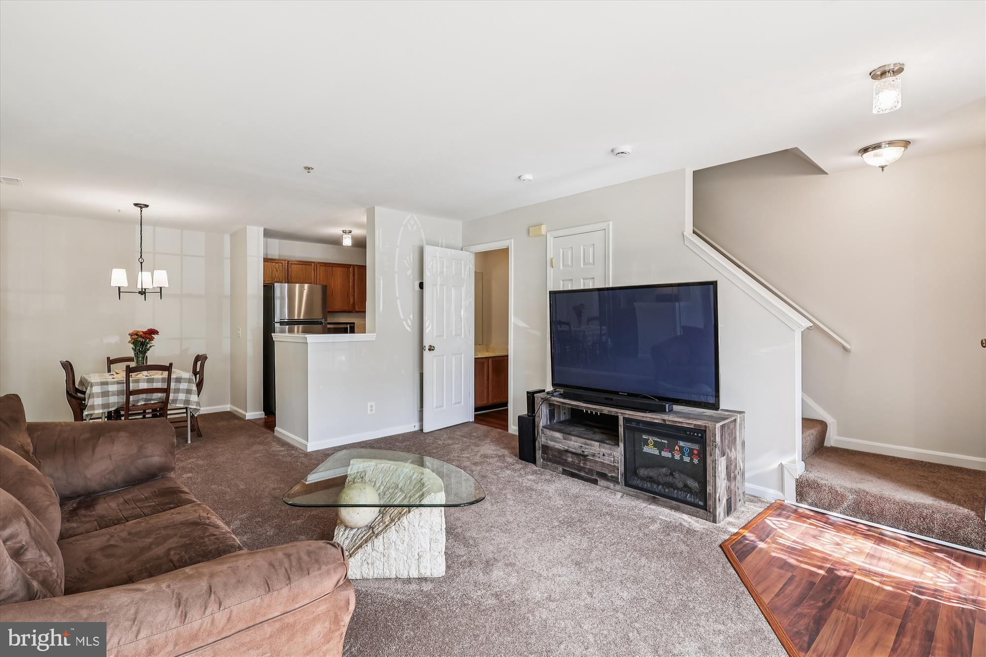 CLOVERLEAF COMMONS - Residential