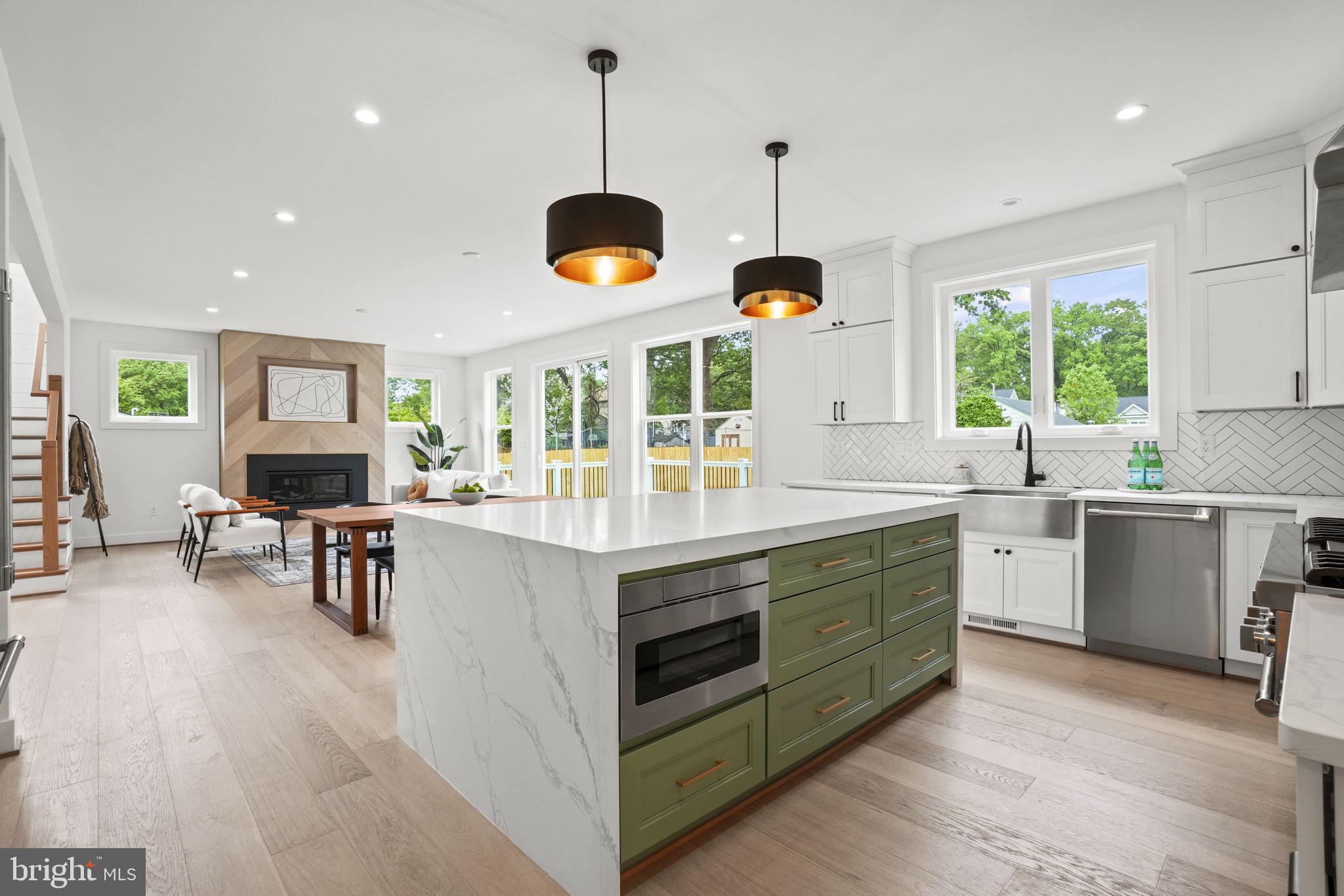 NORTH KENSINGTON - Residential