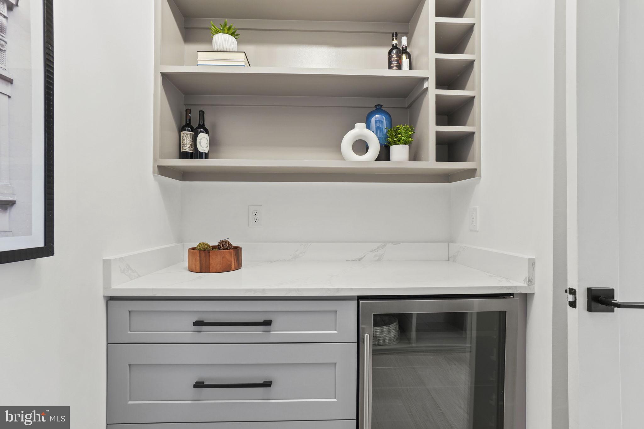 NORTH KENSINGTON - Residential