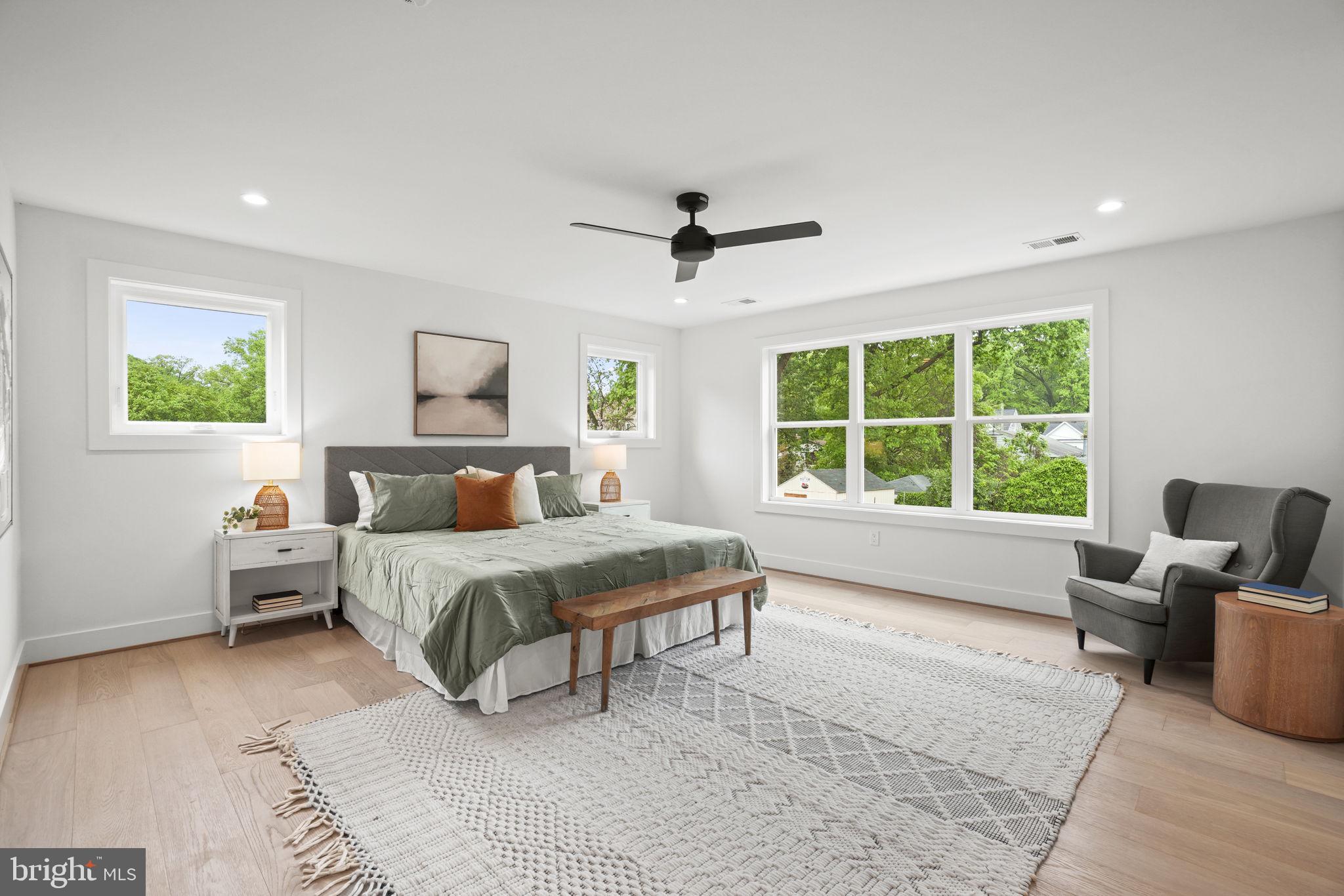 NORTH KENSINGTON - Residential