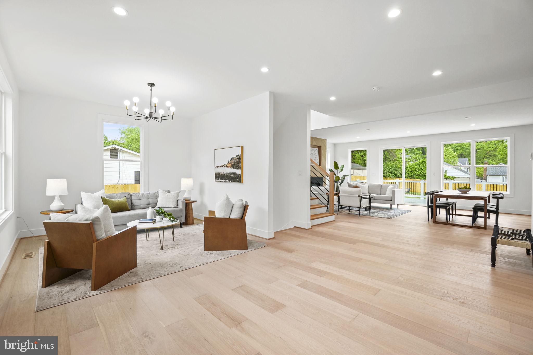 NORTH KENSINGTON - Residential