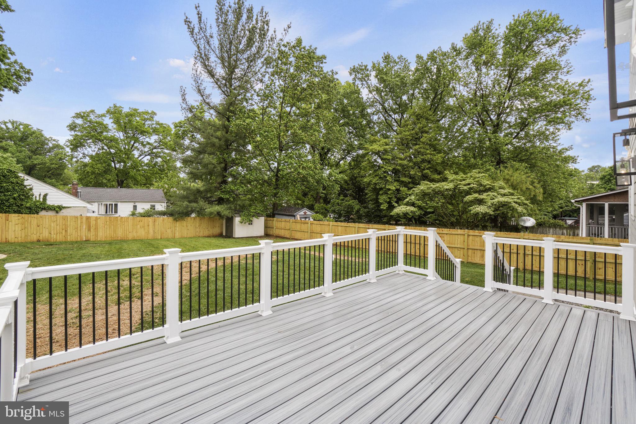 NORTH KENSINGTON - Residential