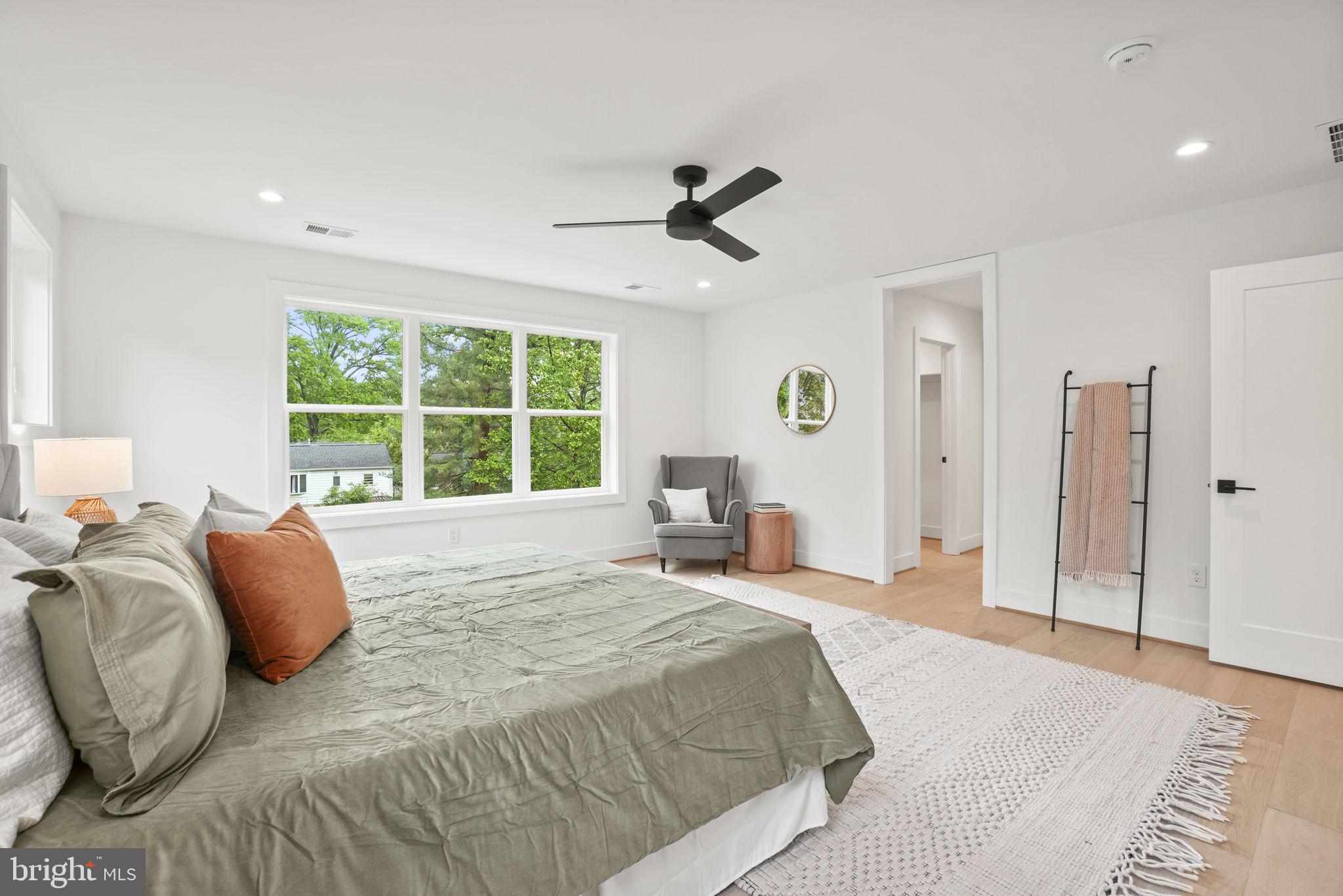 NORTH KENSINGTON - Residential