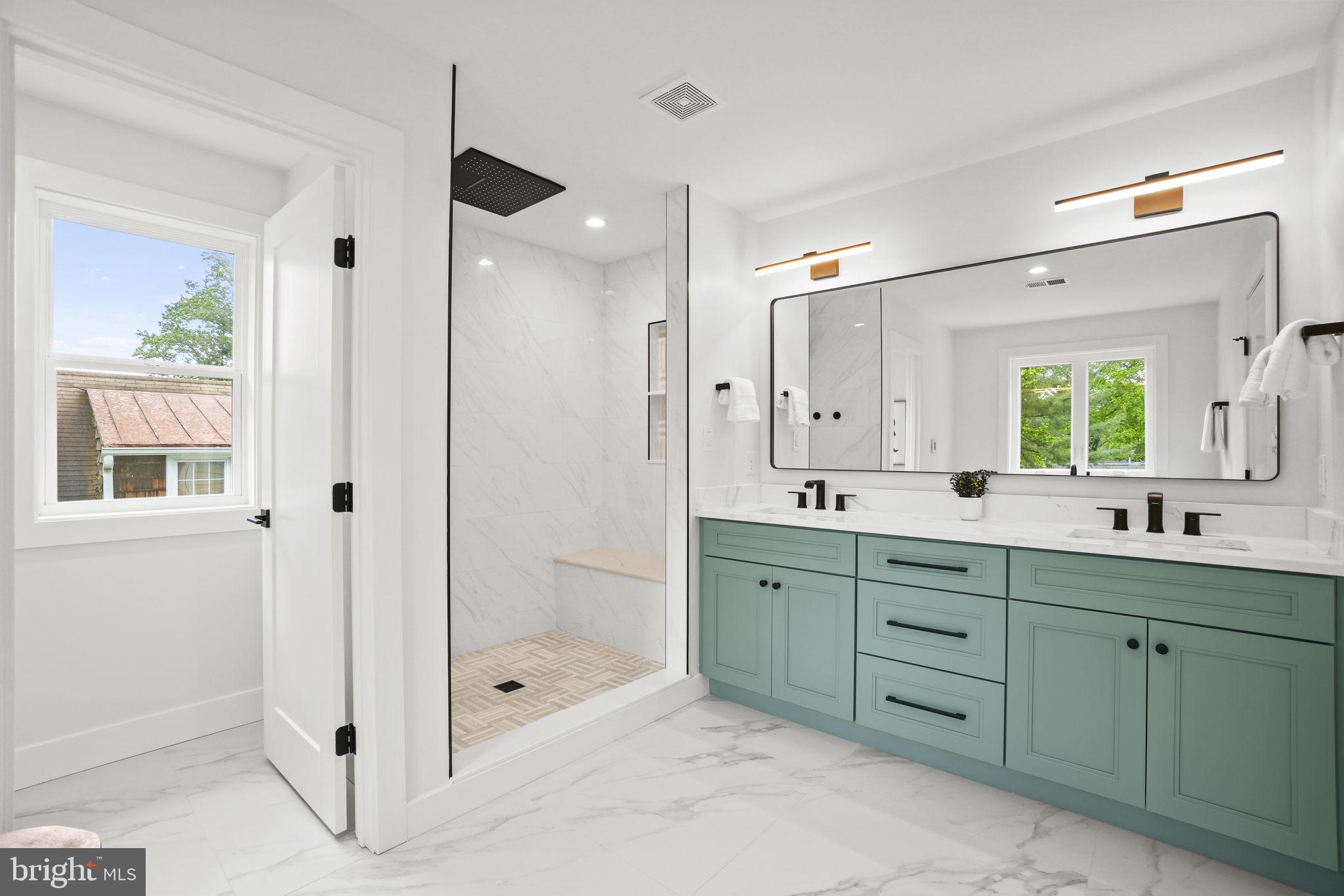 NORTH KENSINGTON - Residential