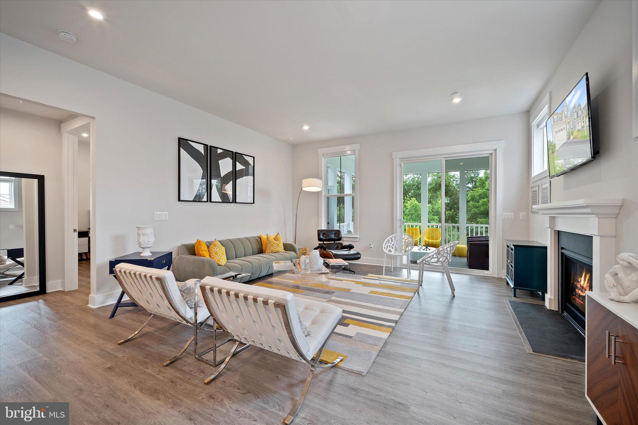 POLAND HILL - Residential