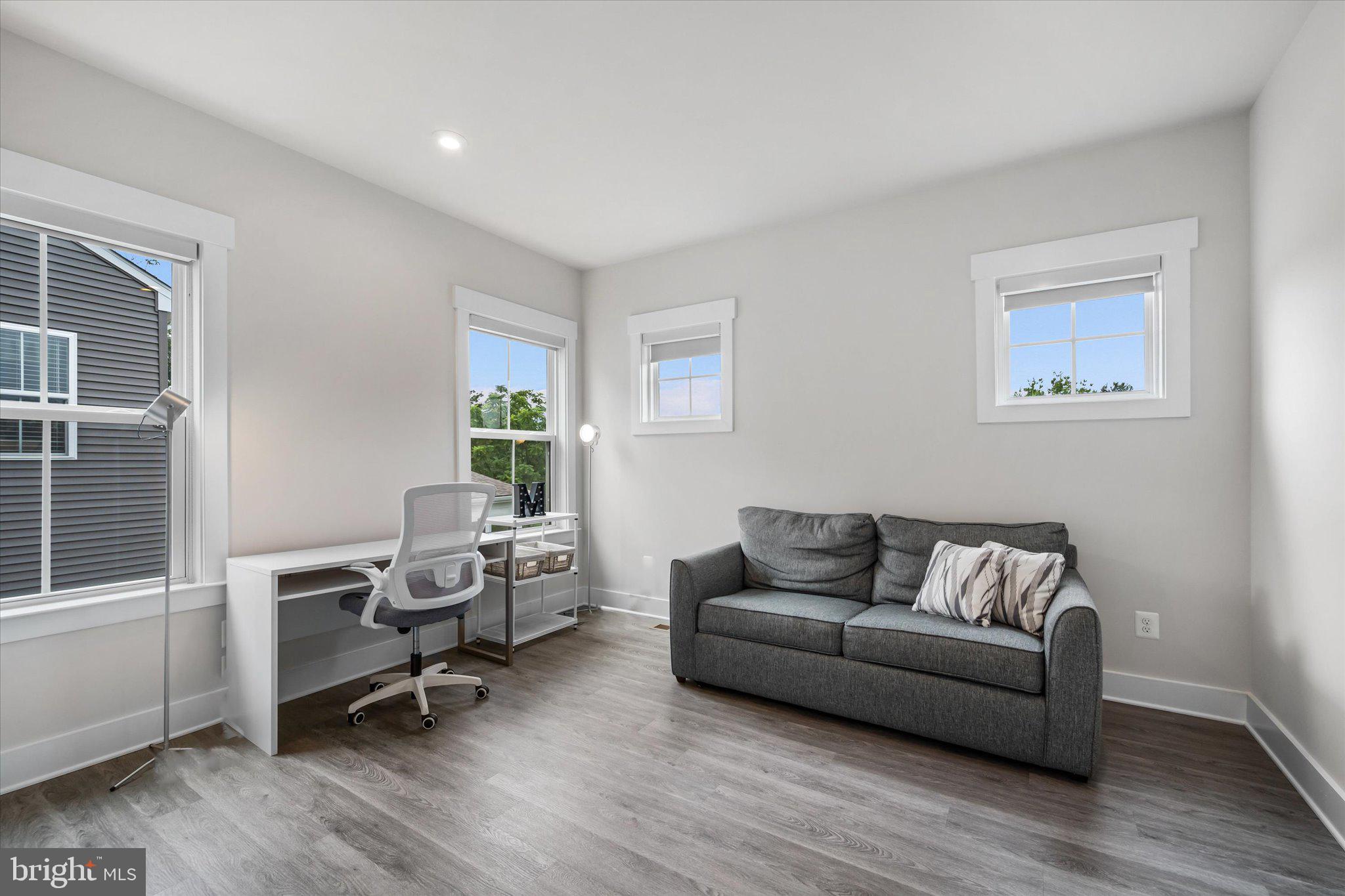 POLAND HILL - Residential