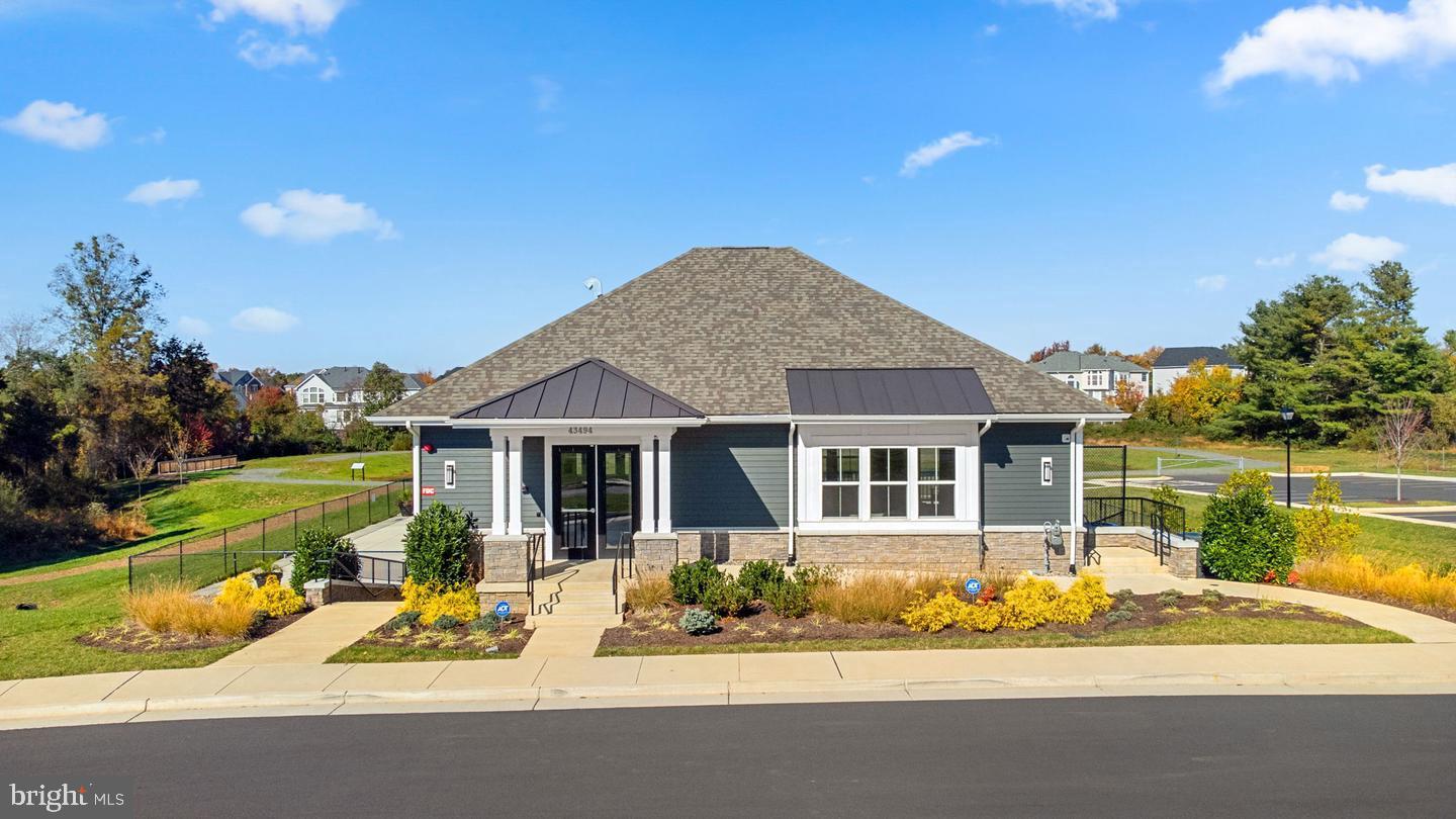 POLAND HILL - Residential