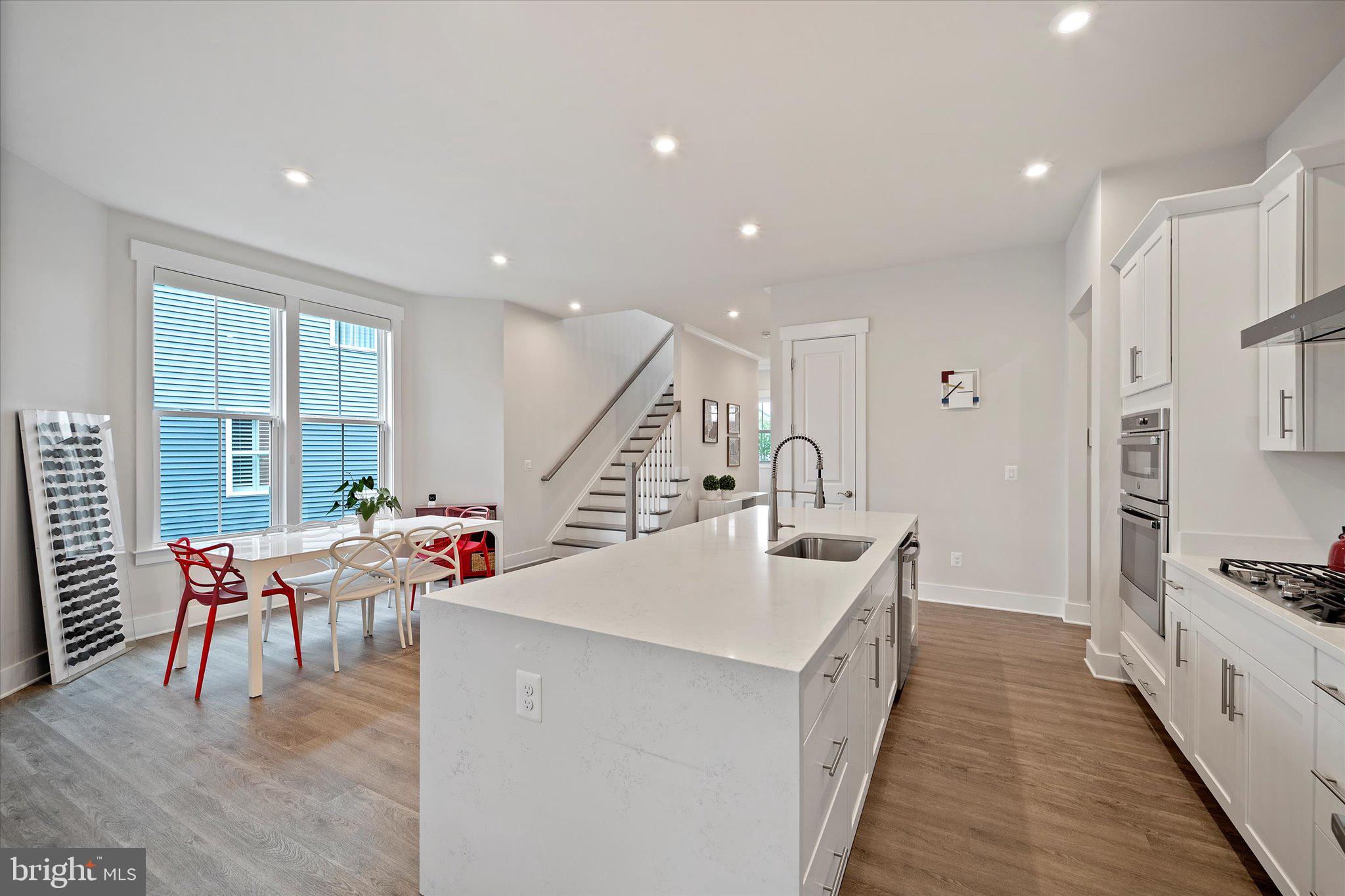 POLAND HILL - Residential