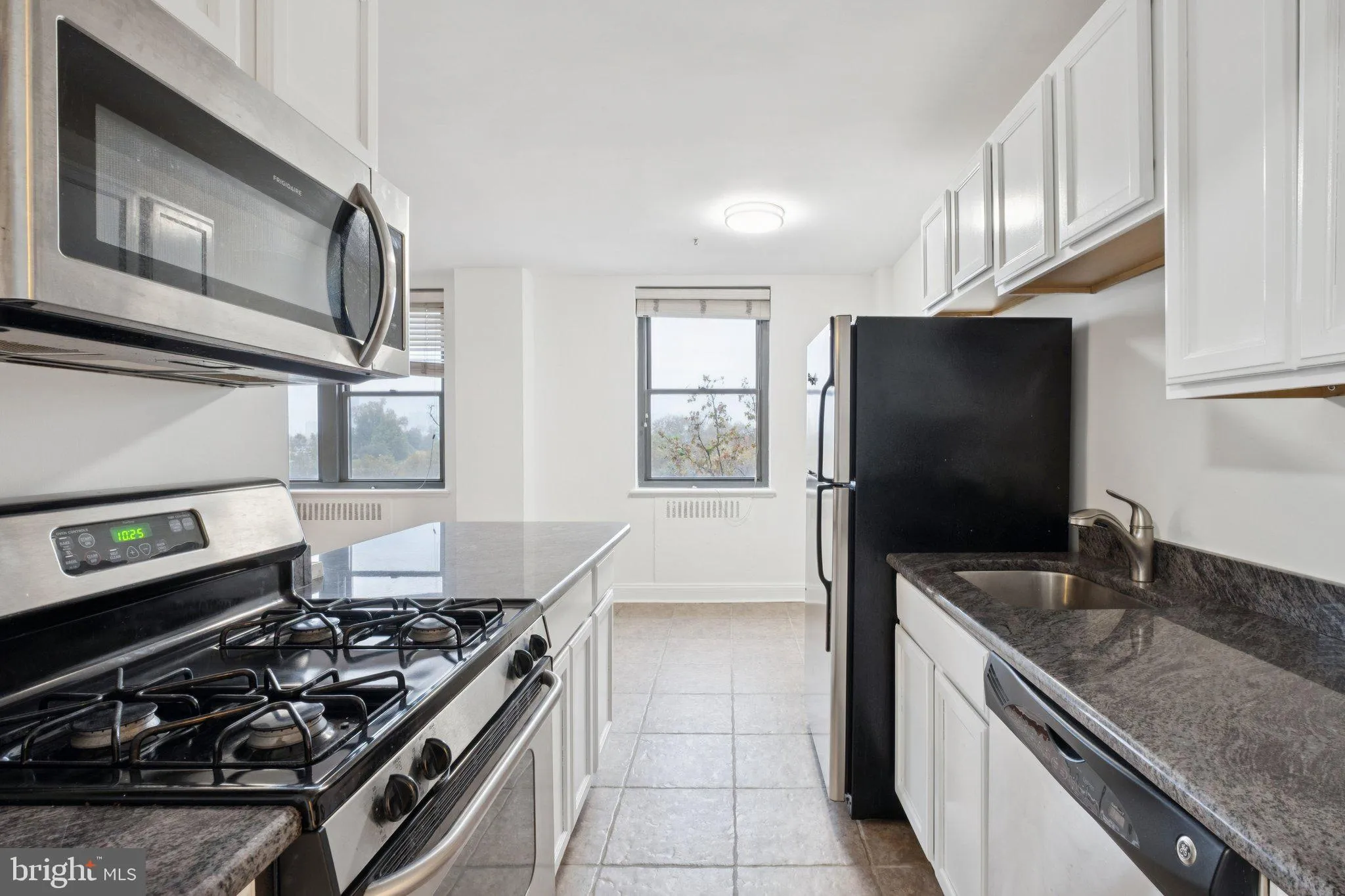 Philadelphia, Pennsylvania 19130, United States, 1 Bedroom Bedrooms, ,1 BathroomBathrooms,Residential,Active,236096