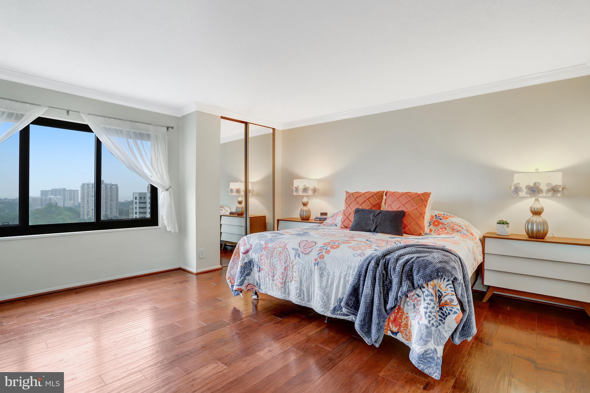 WATERGATE AT LANDMARK - Residential