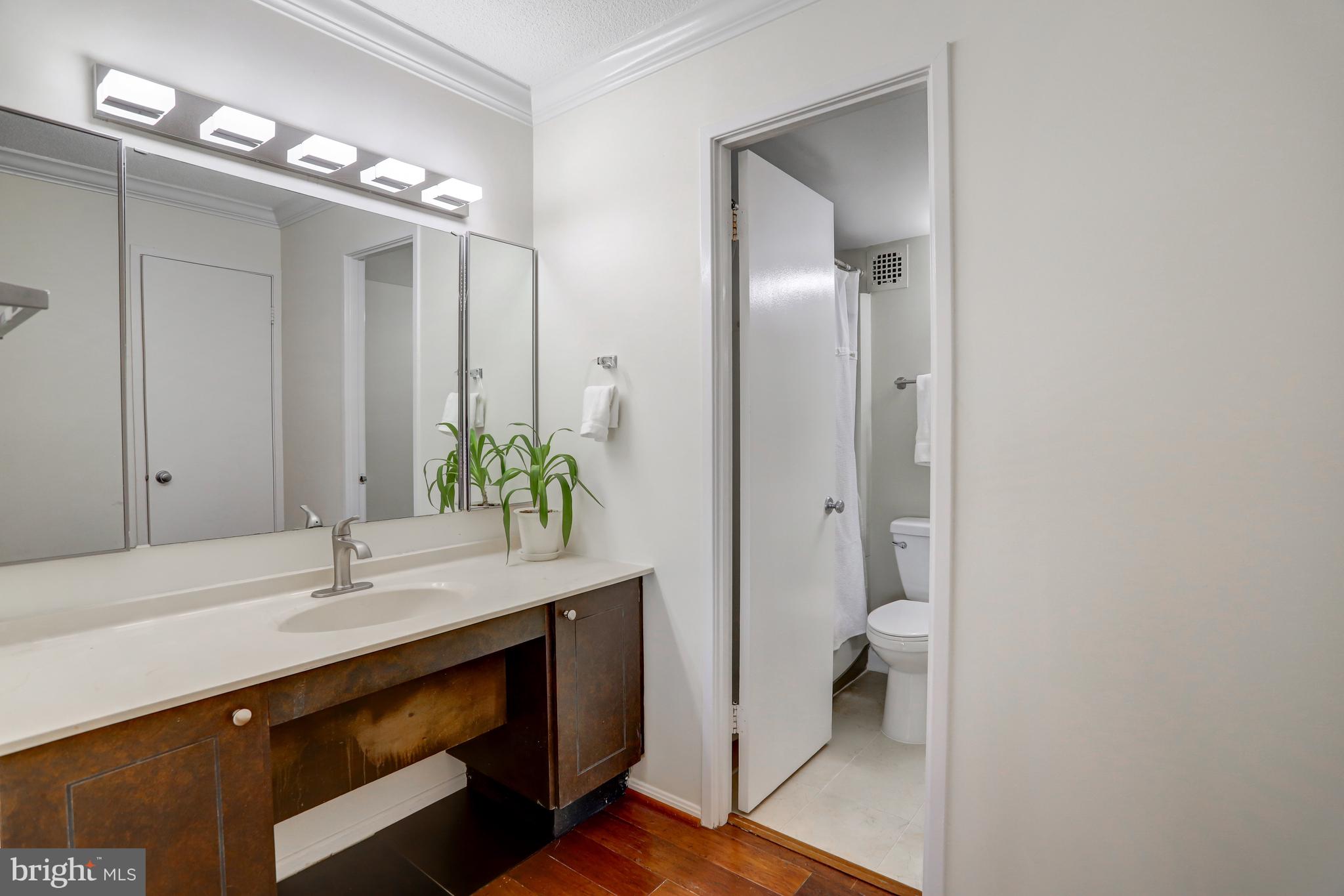 WATERGATE AT LANDMARK - Residential